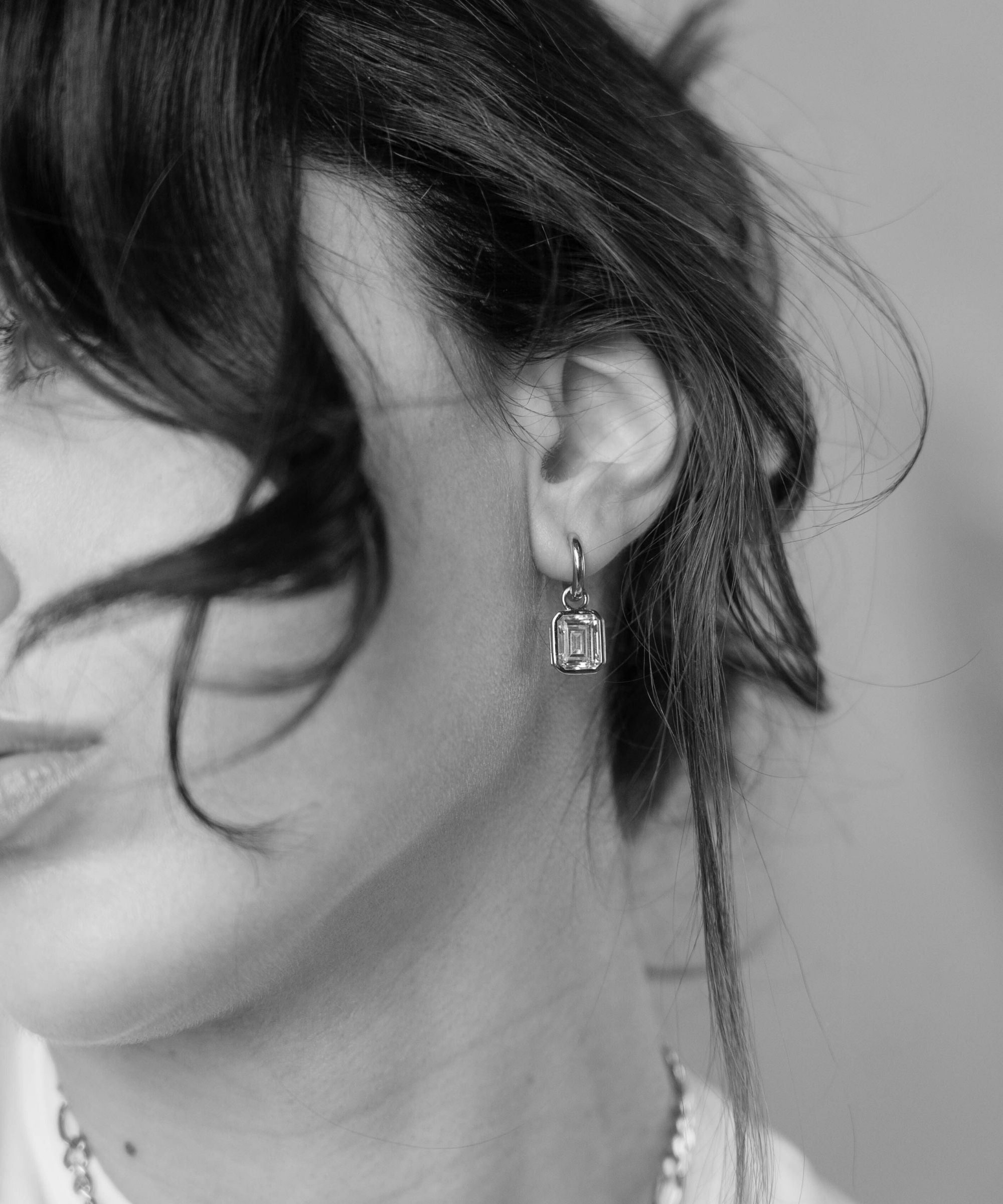 The Silver Emerald Formes Earrings