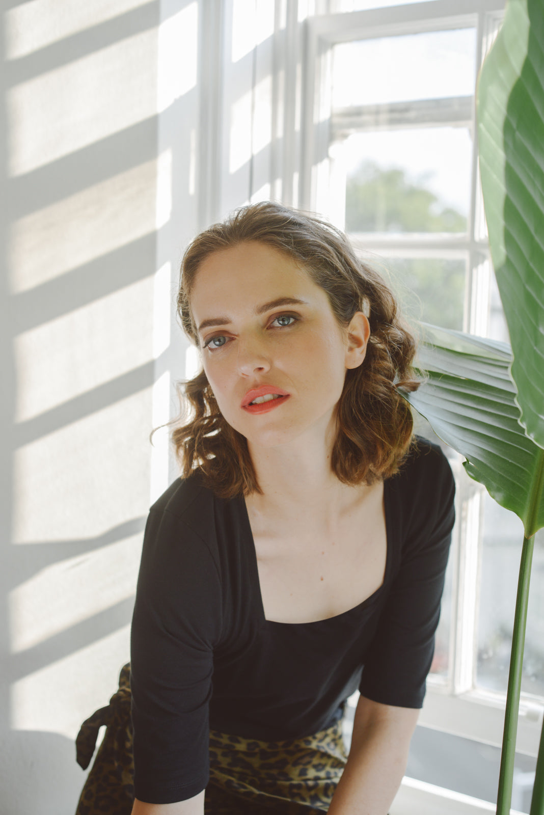 EMMA-SQUARE NECK SHORT SLEEVE T-SHIRT