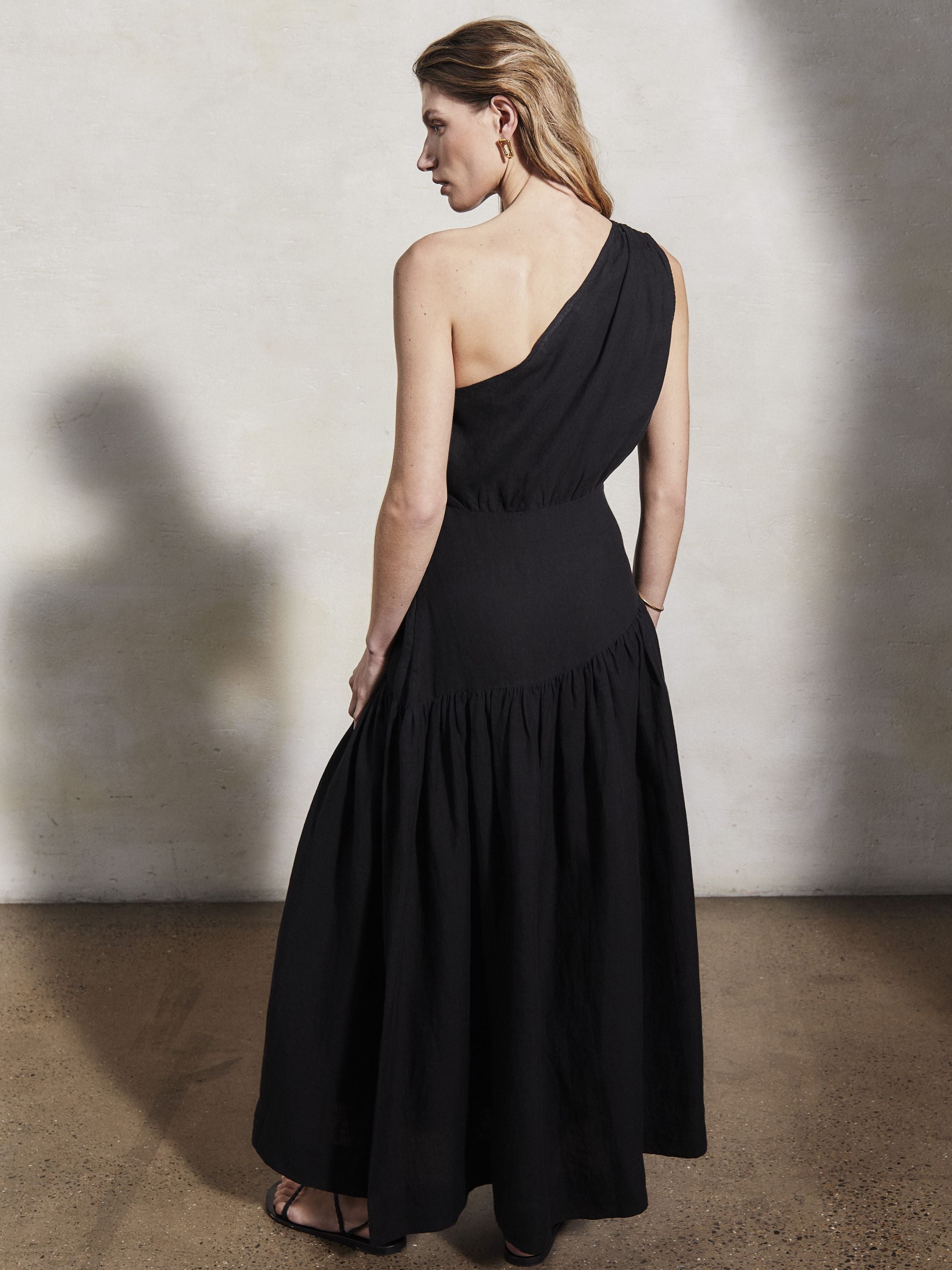 MARIAM - Caviar Linen Dress