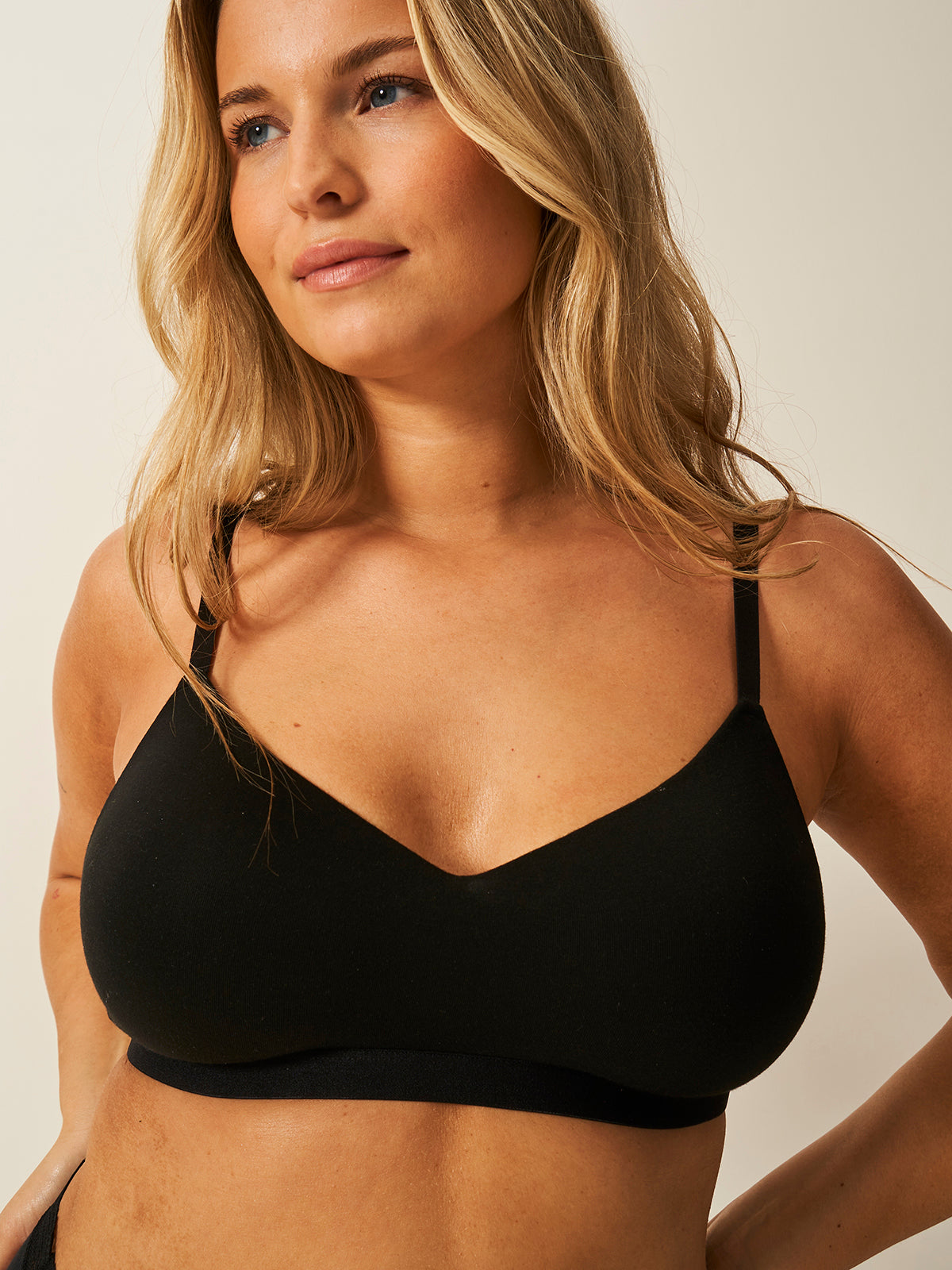 Smooth Sculpt Padded Bra - Black