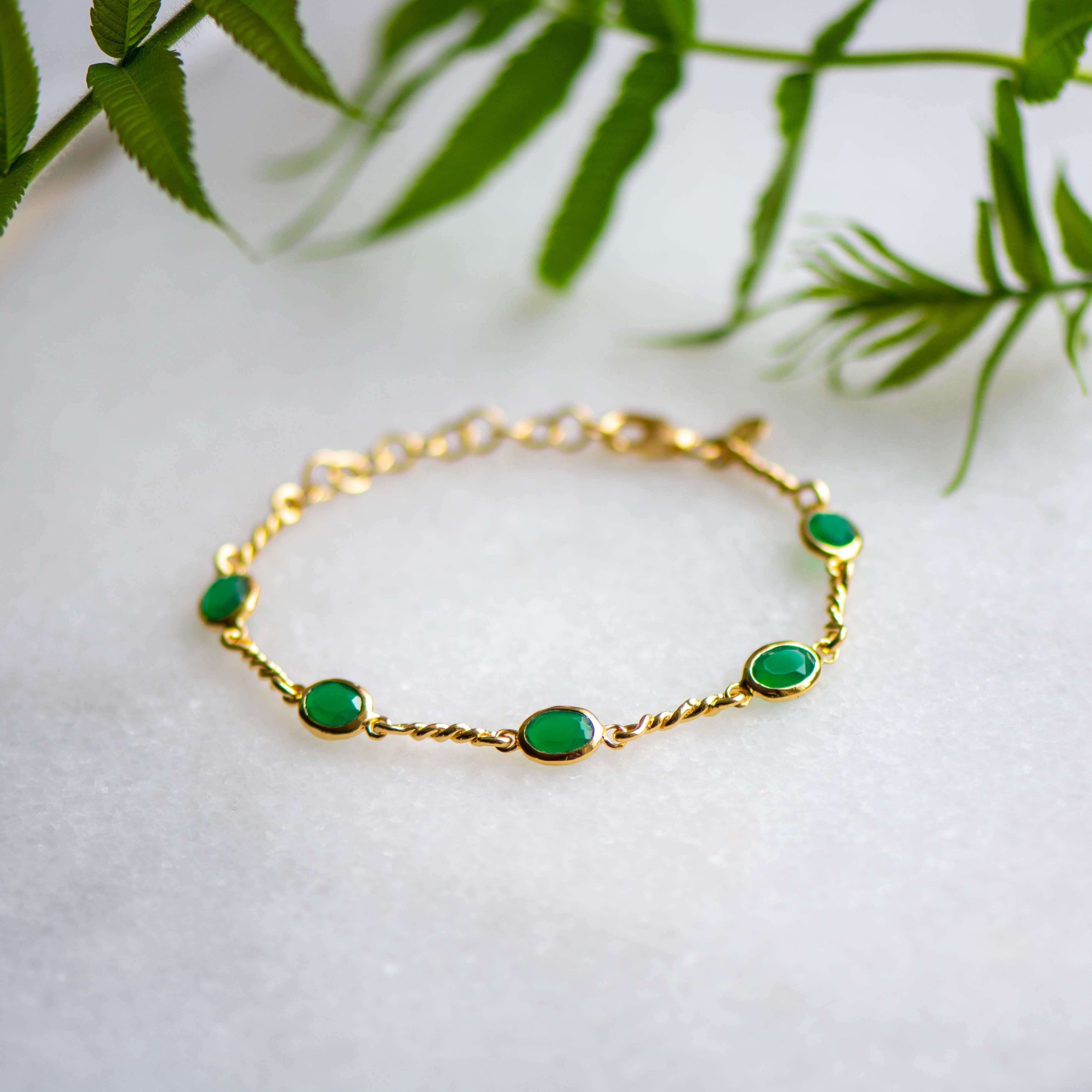 Marilyn's Muse Bracelet in Gold With Green Onyx