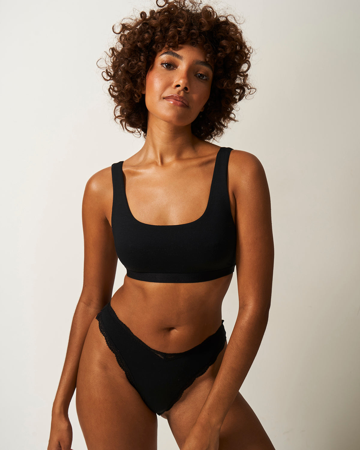 Soft Scoop Bra - Black