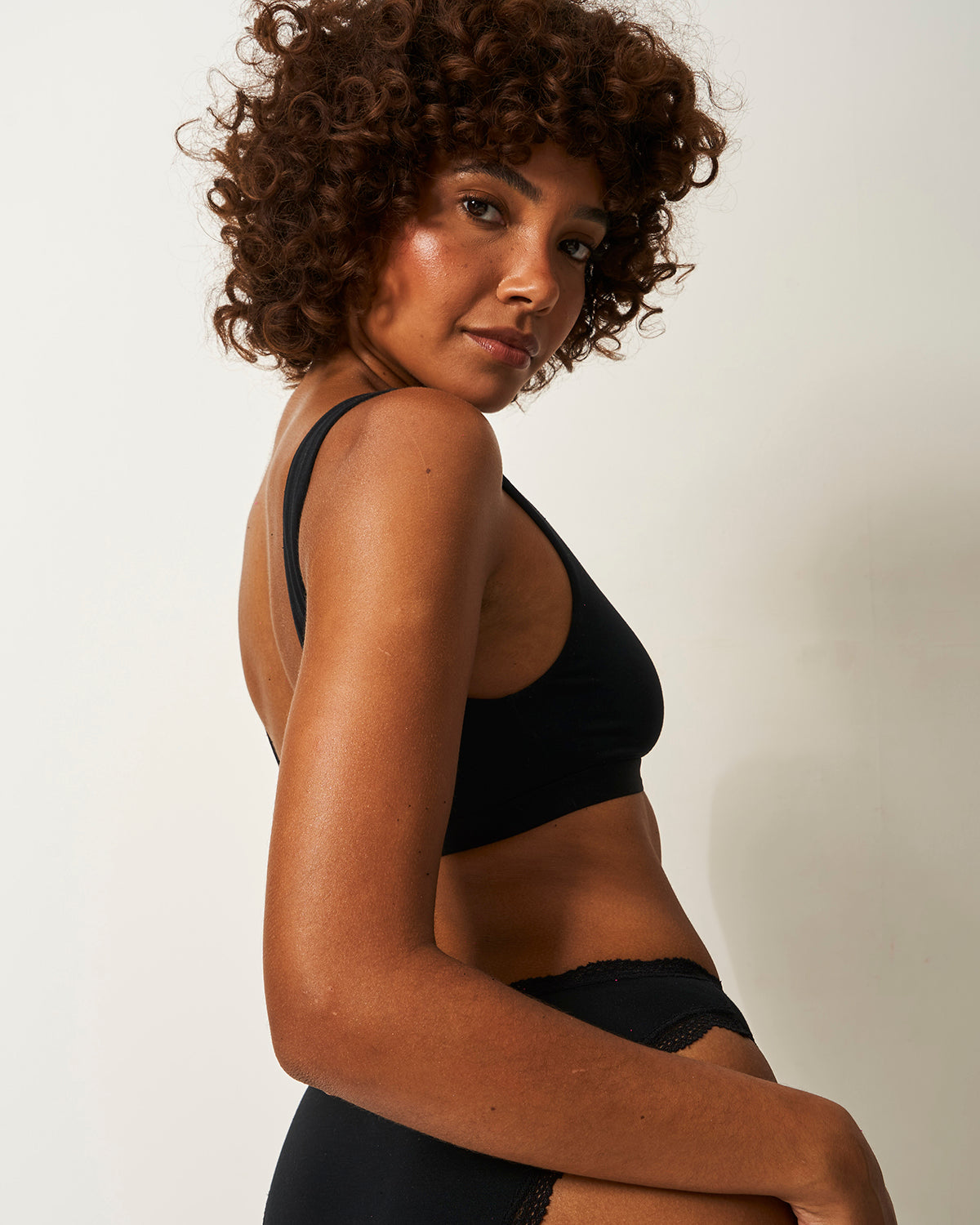 Soft Scoop Bra - Black