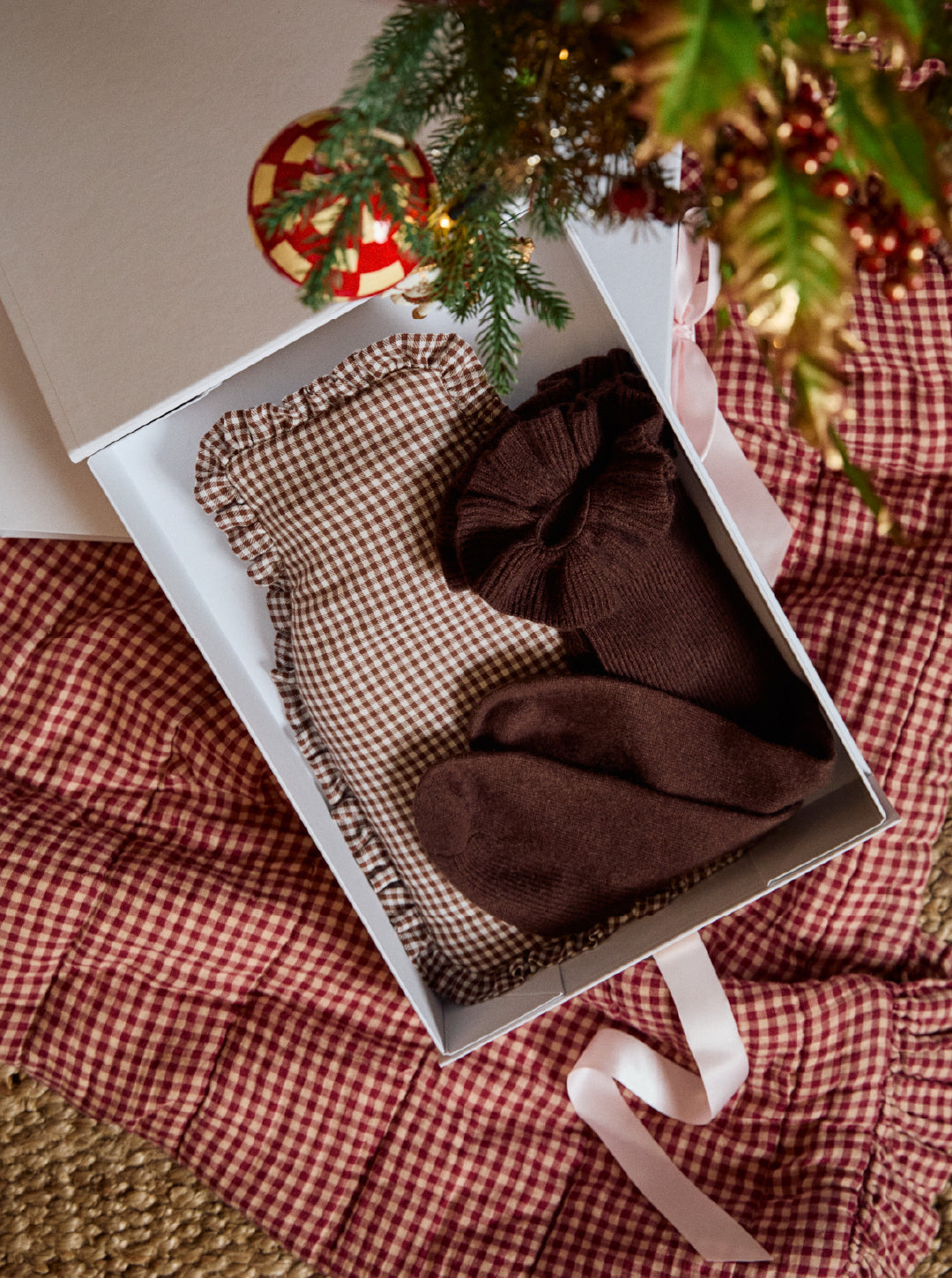 Cosy Up in Chocolate Set - Cashmere