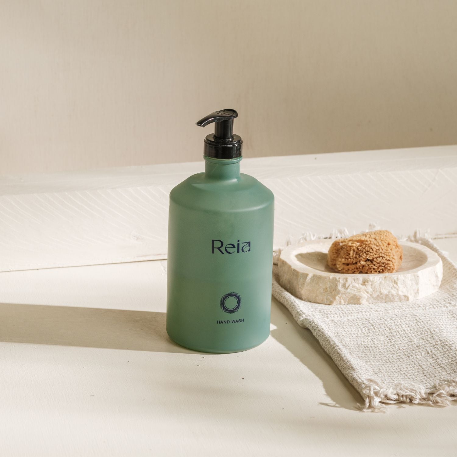 500ml Green Glass Forever Bottle and Pump