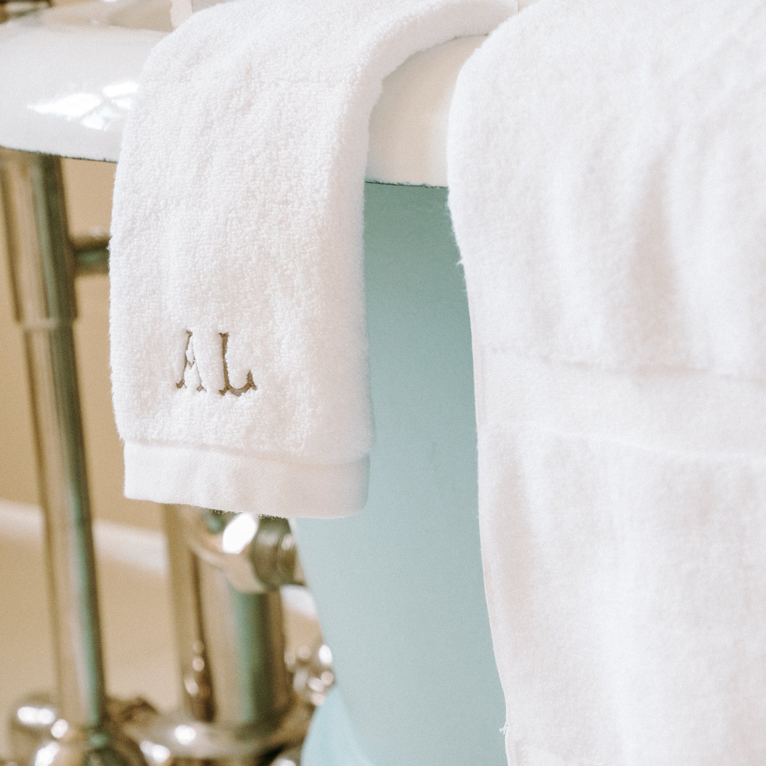 Set of 4 - Signature Luxurious & Fluffy Face Cloth