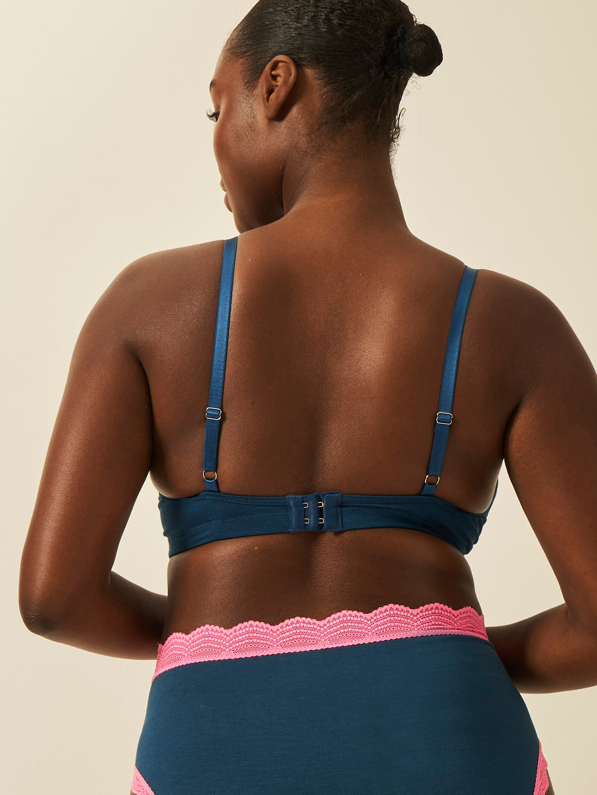 Lace Plunge Bra - Midnight Neon Pink