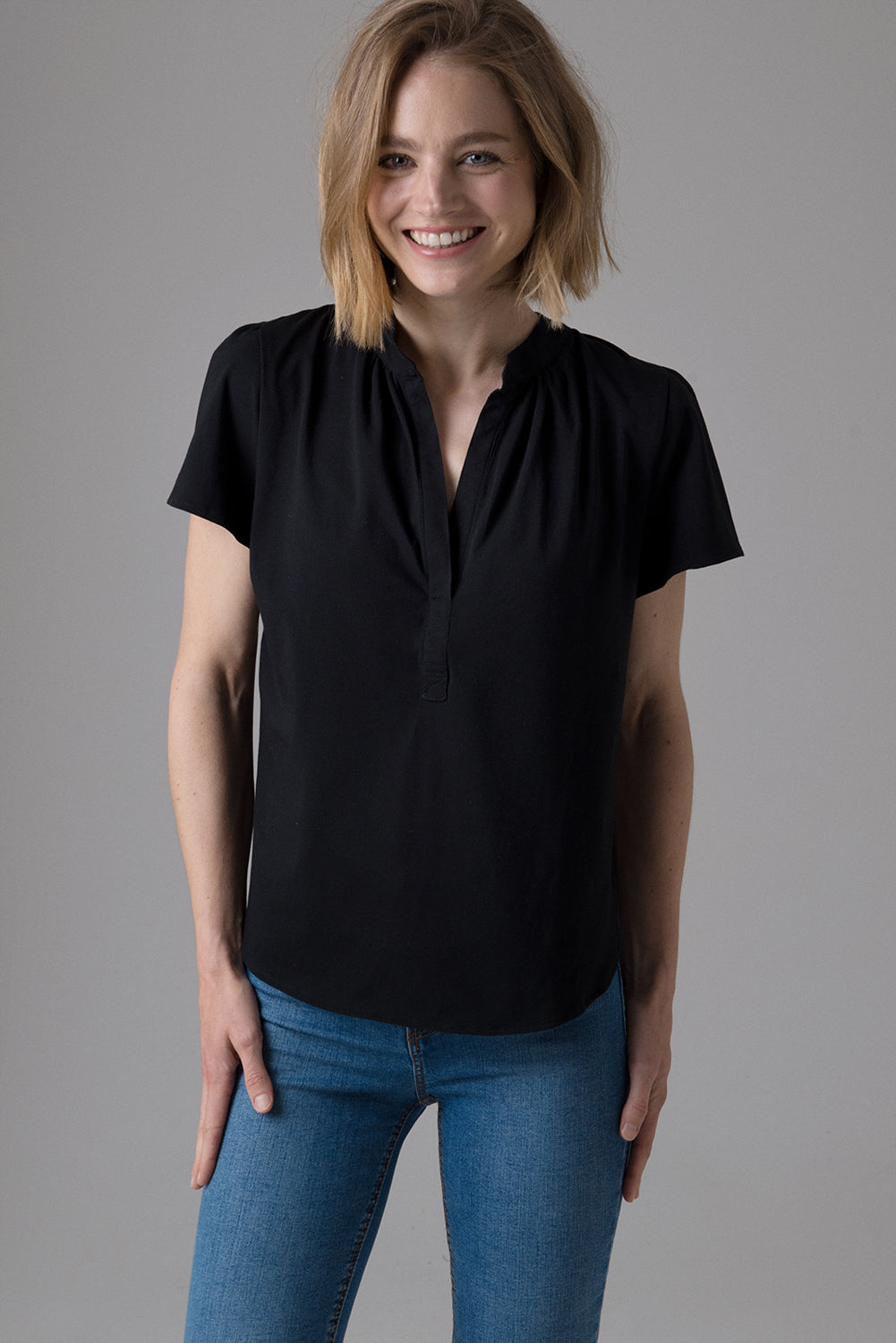 RACHEL-SPLIT NECK SHORT SLEEVE RELAXED FIT T-SHIRT