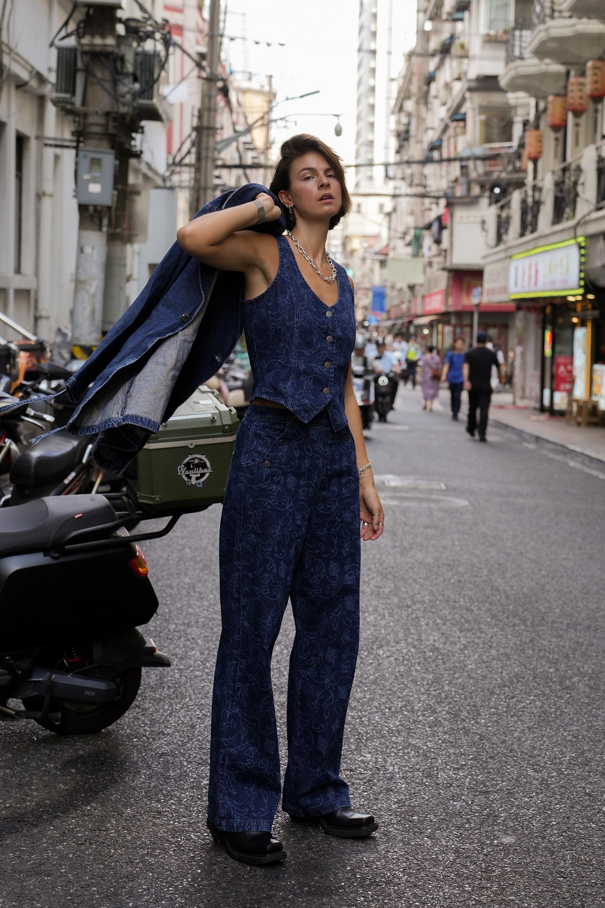 Margot High-Rise Flare Jean in Baroque Nightfall