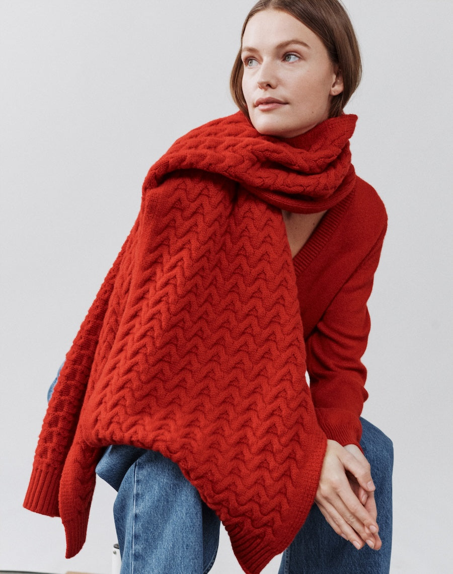 The Border Cable Scarf - Carmine