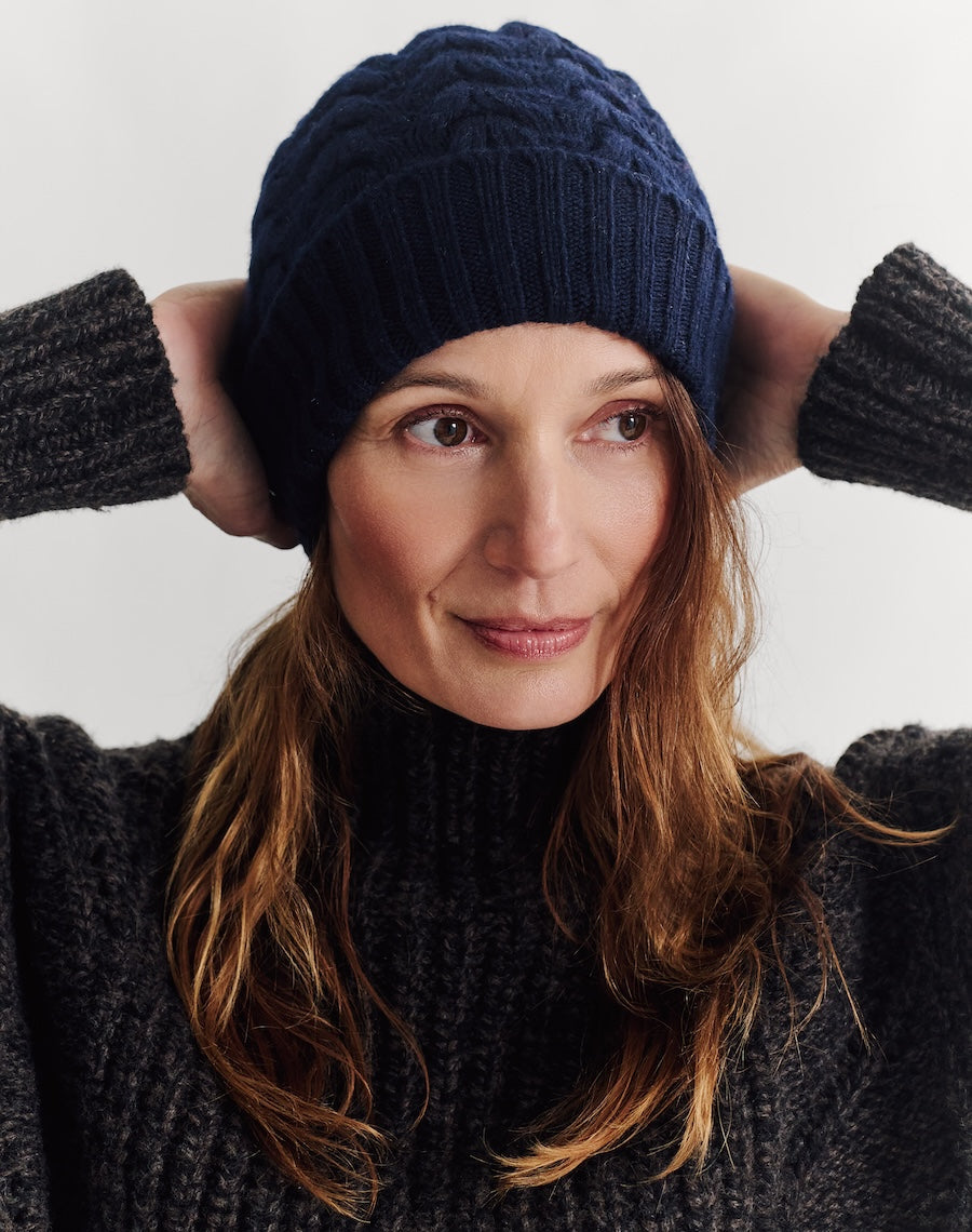 The Border Cable Hat - Navy