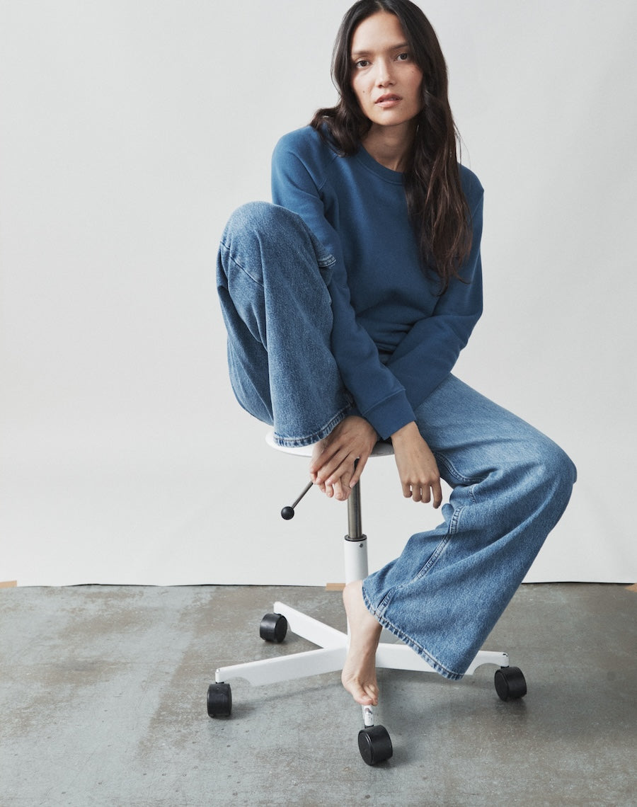 The Vintage-Fit SWEATSHIRT - Ocean Blue