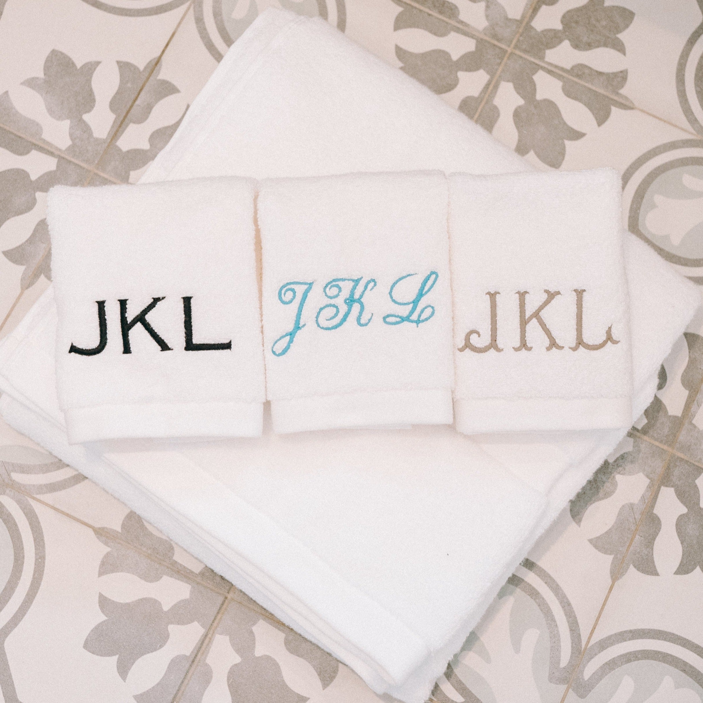 Signature Luxurious & Fluffy Bath Towel