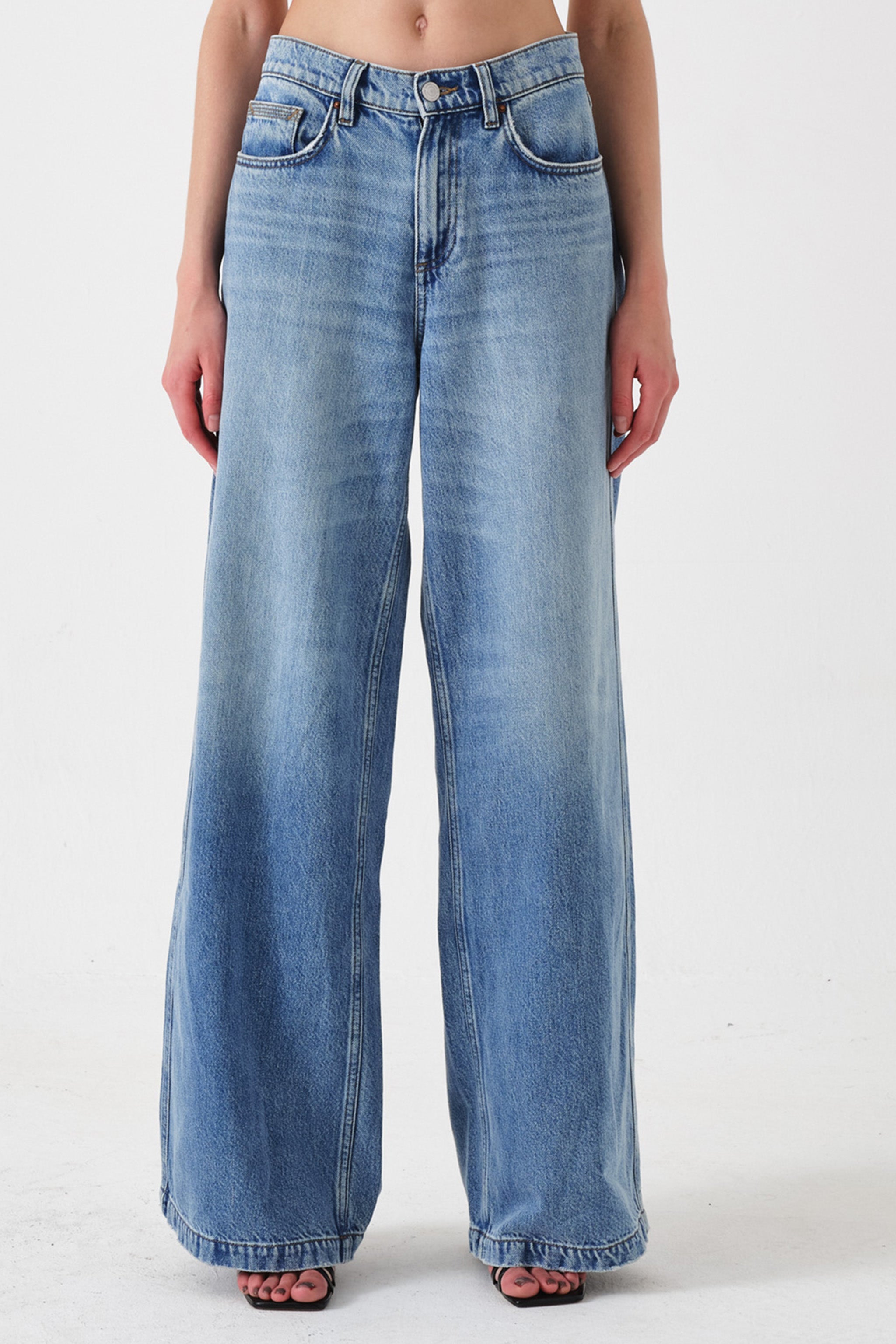 Bay Wide Leg Jean in Malibu