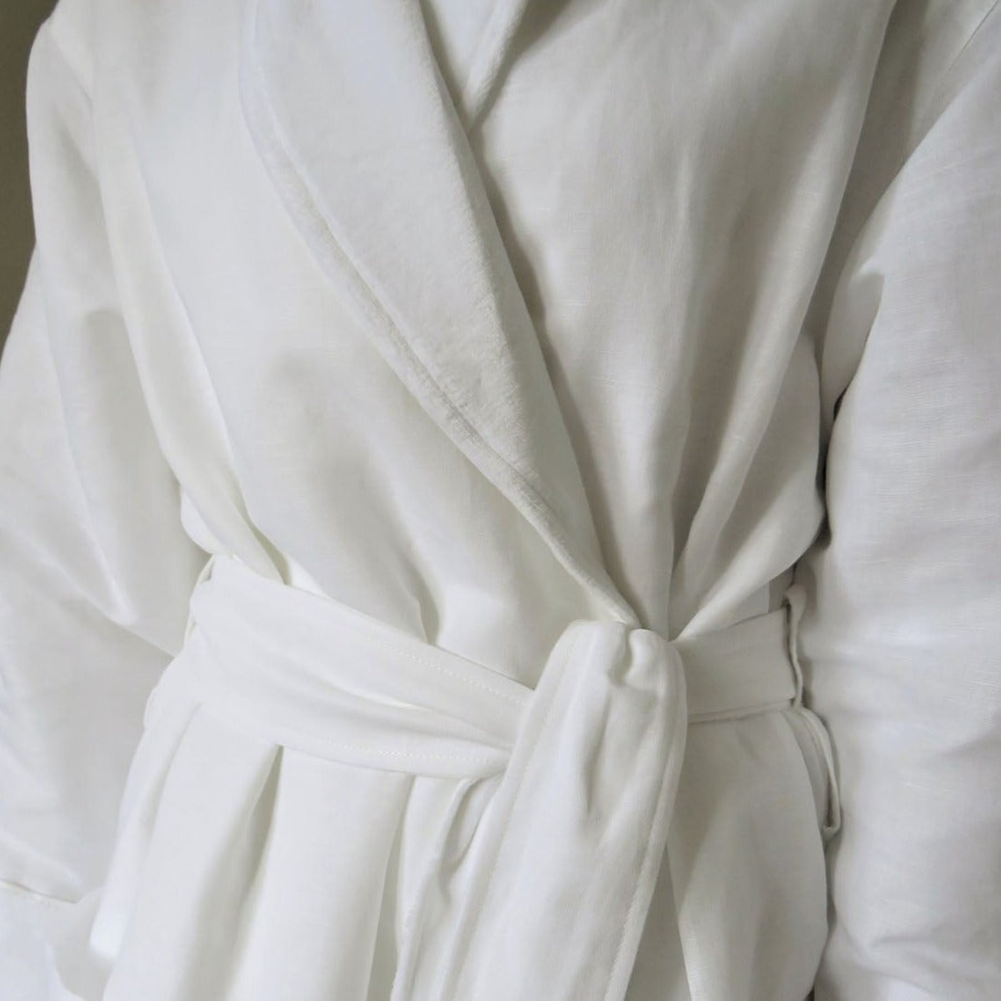 Luxurious Linen & Cotton Bathrobe