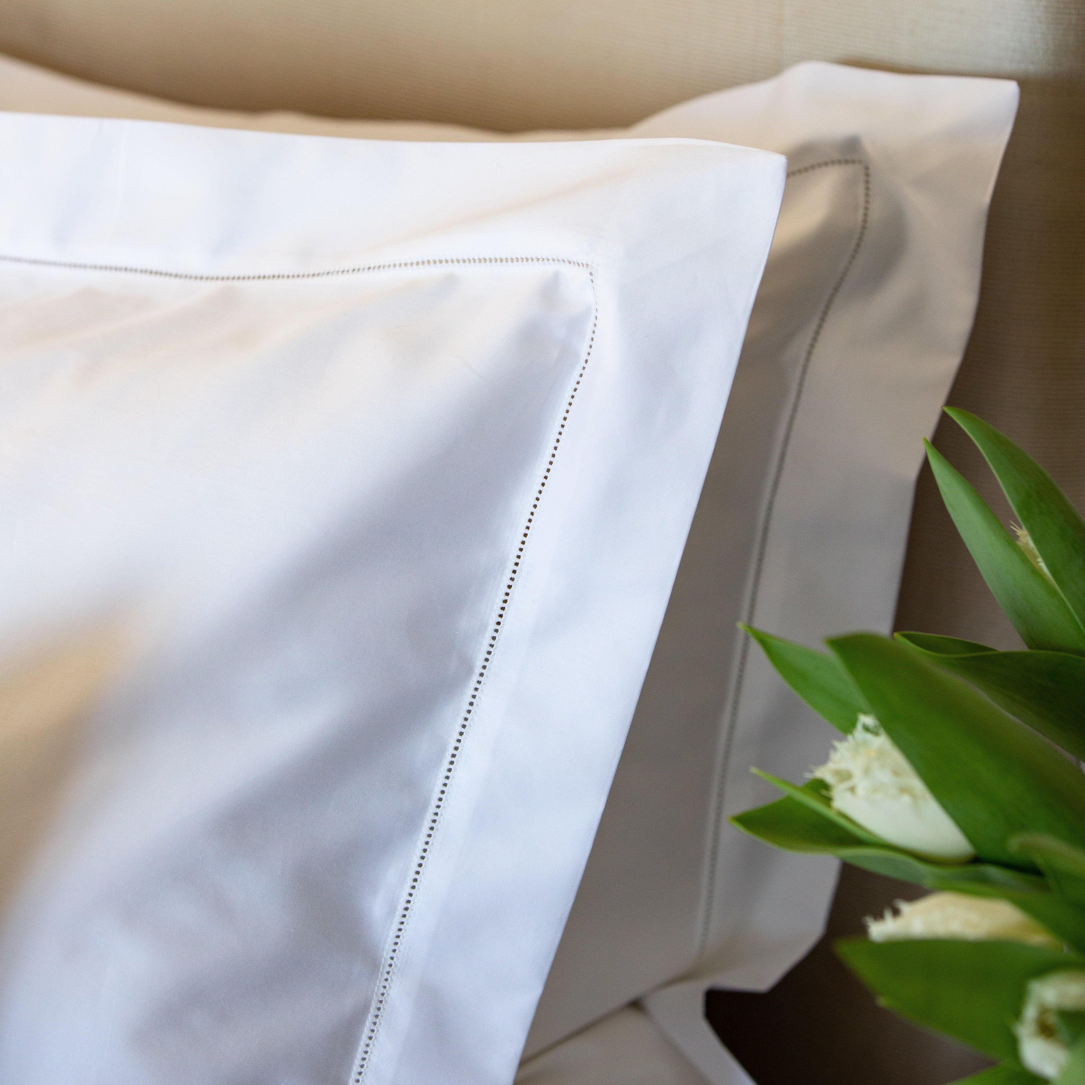 Set of 2 - Heritage Collection Heirloom Hemstitch Oxford Pillowcase - White