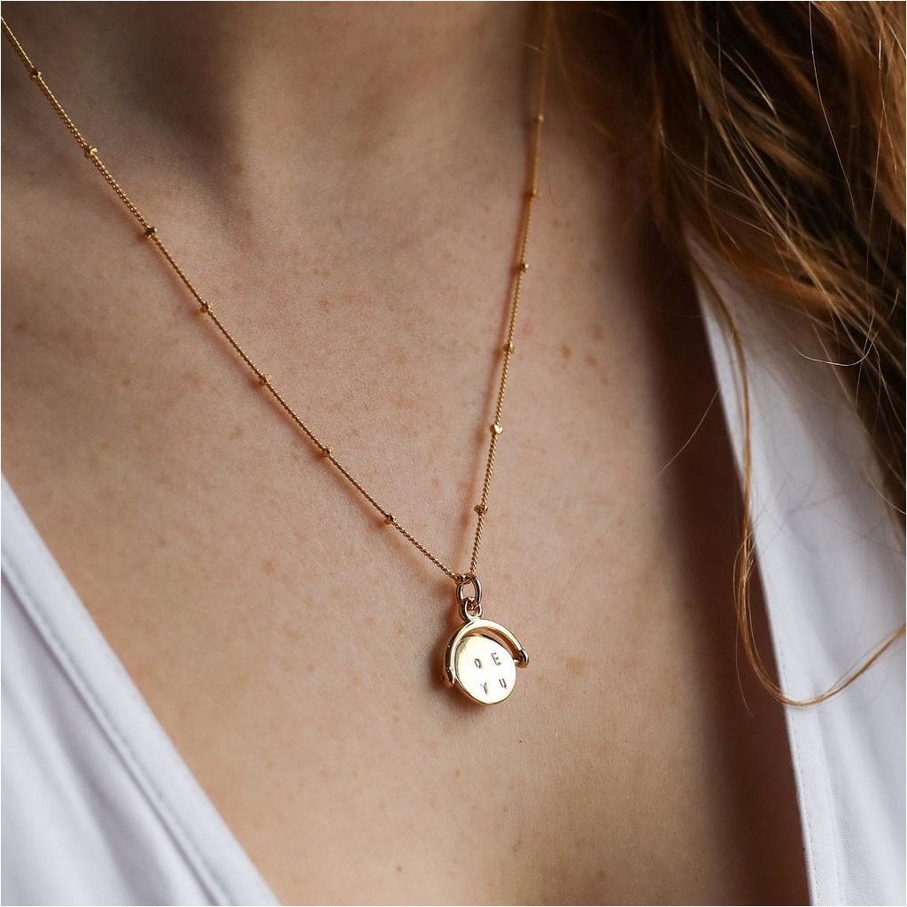 Seychelles Yellow Gold Spinning I Love You Pendant
