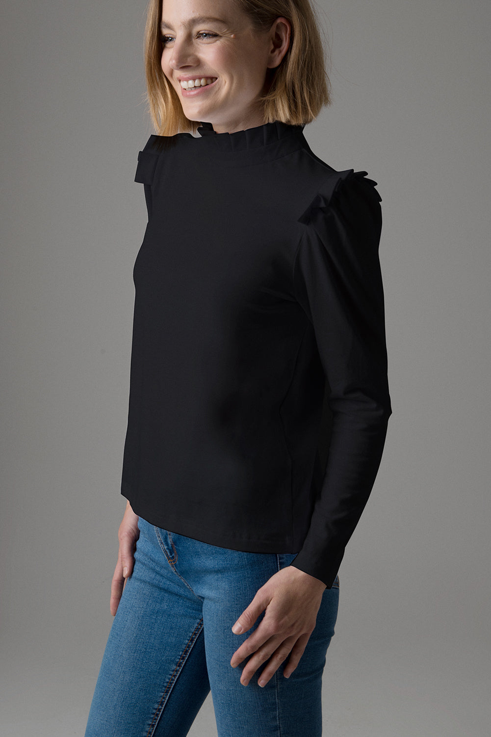 SIENNA-PLEATED NECK LONG SLEEVE T-SHIRT