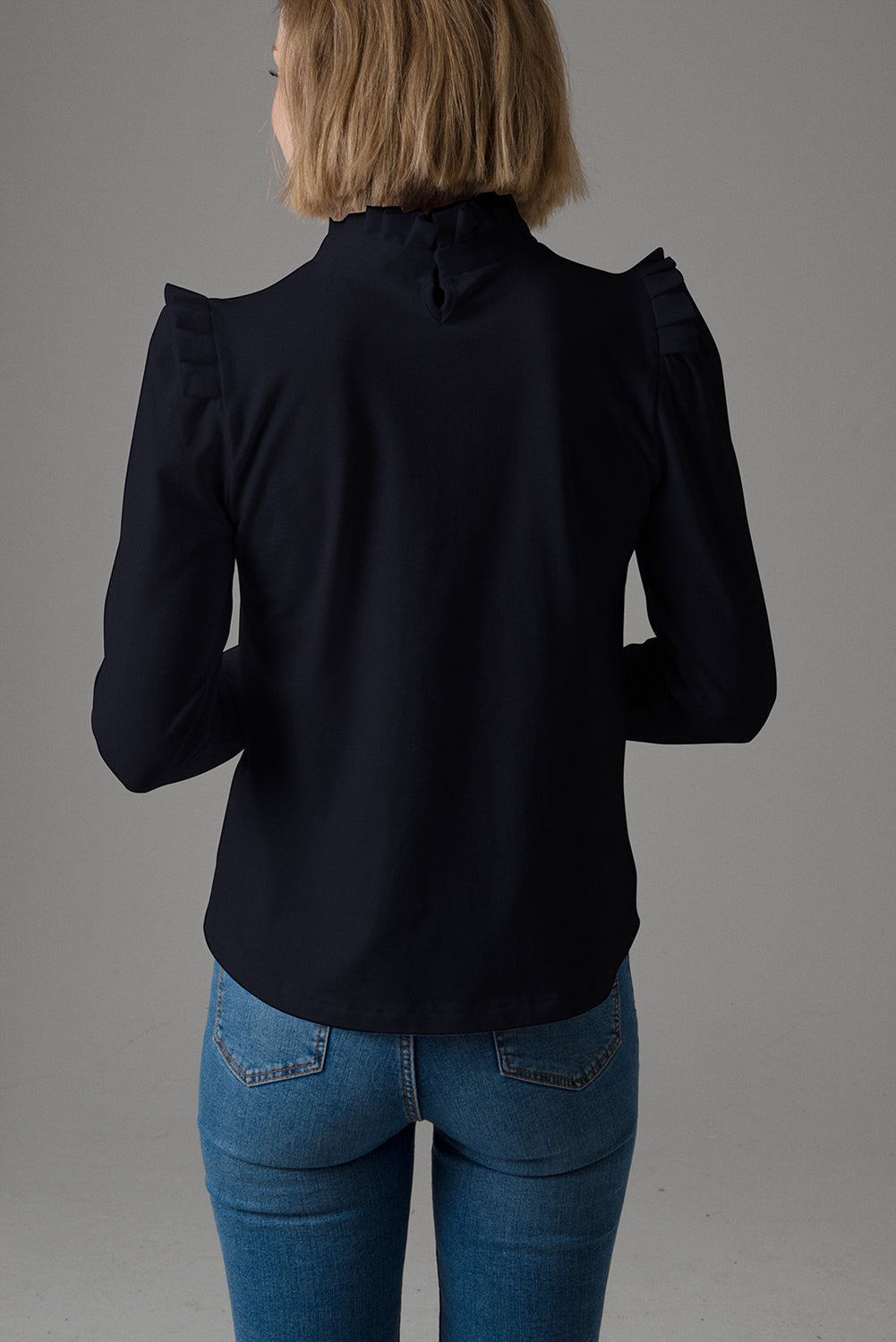 SIENNA-PLEATED NECK LONG SLEEVE T-SHIRT
