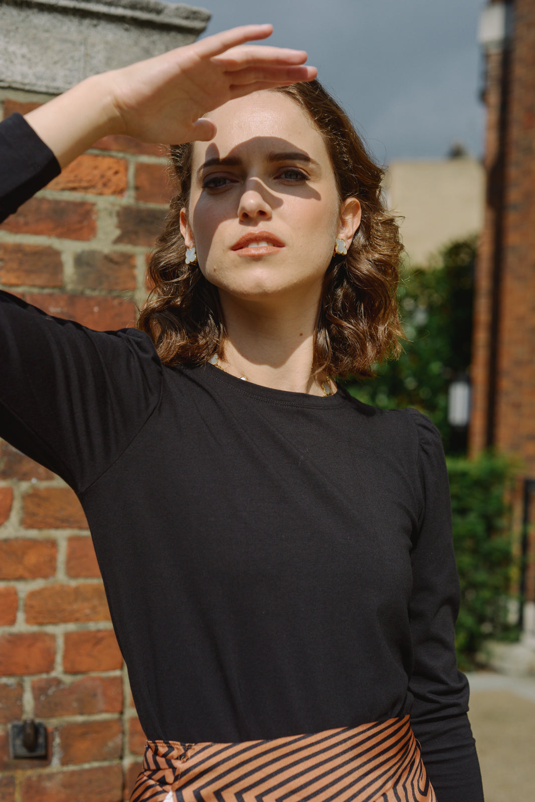MELANIE-CREW NECK LONG PUFF SLEEVE T-SHIRT