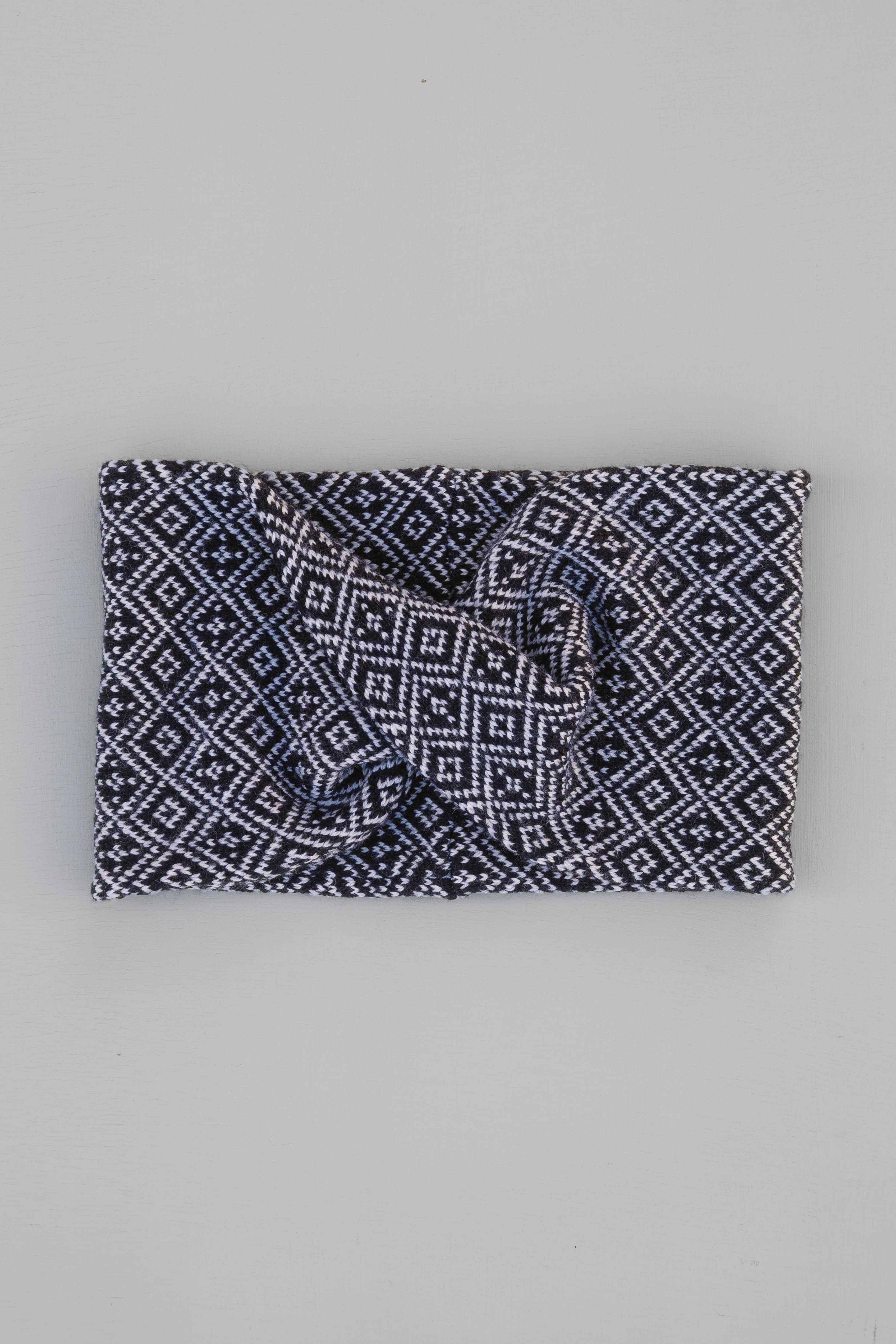The Nora Merino Headwrap/Cowl in Navy and White