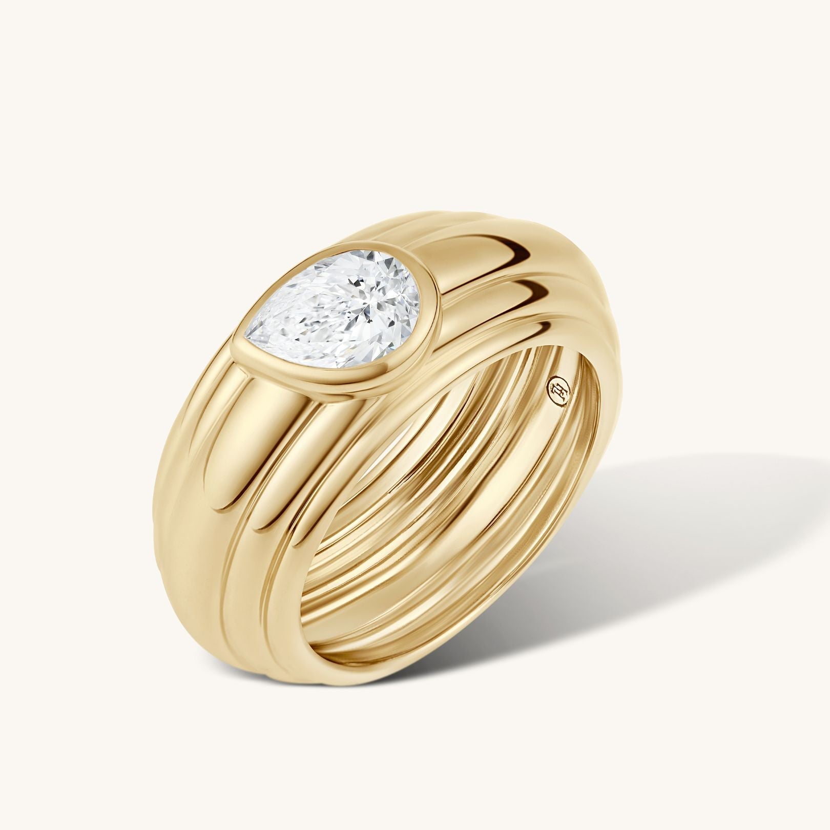 The Gold Zephyr Ring