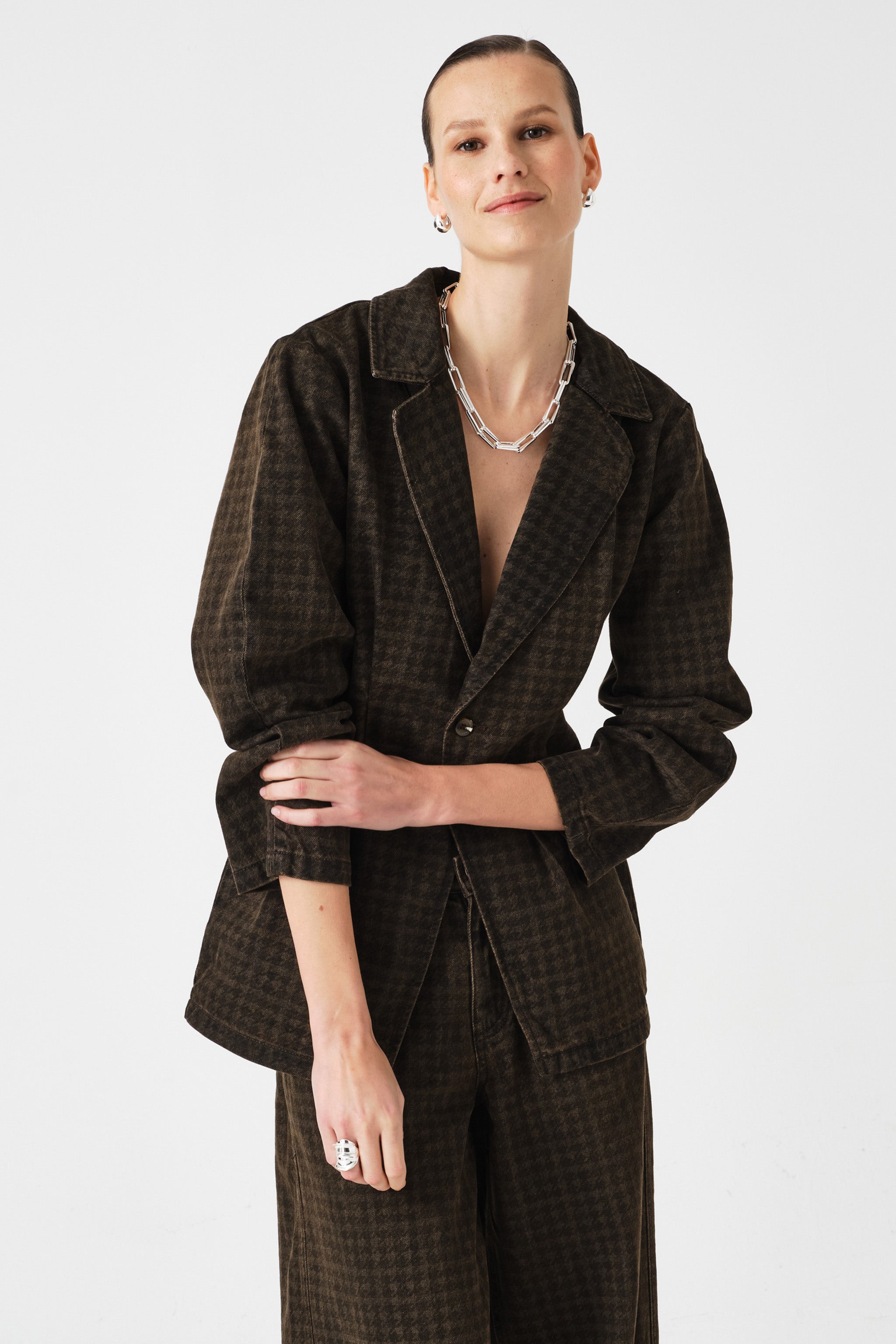 Bette Tailored Denim Jacket in Houndstooth Cacao