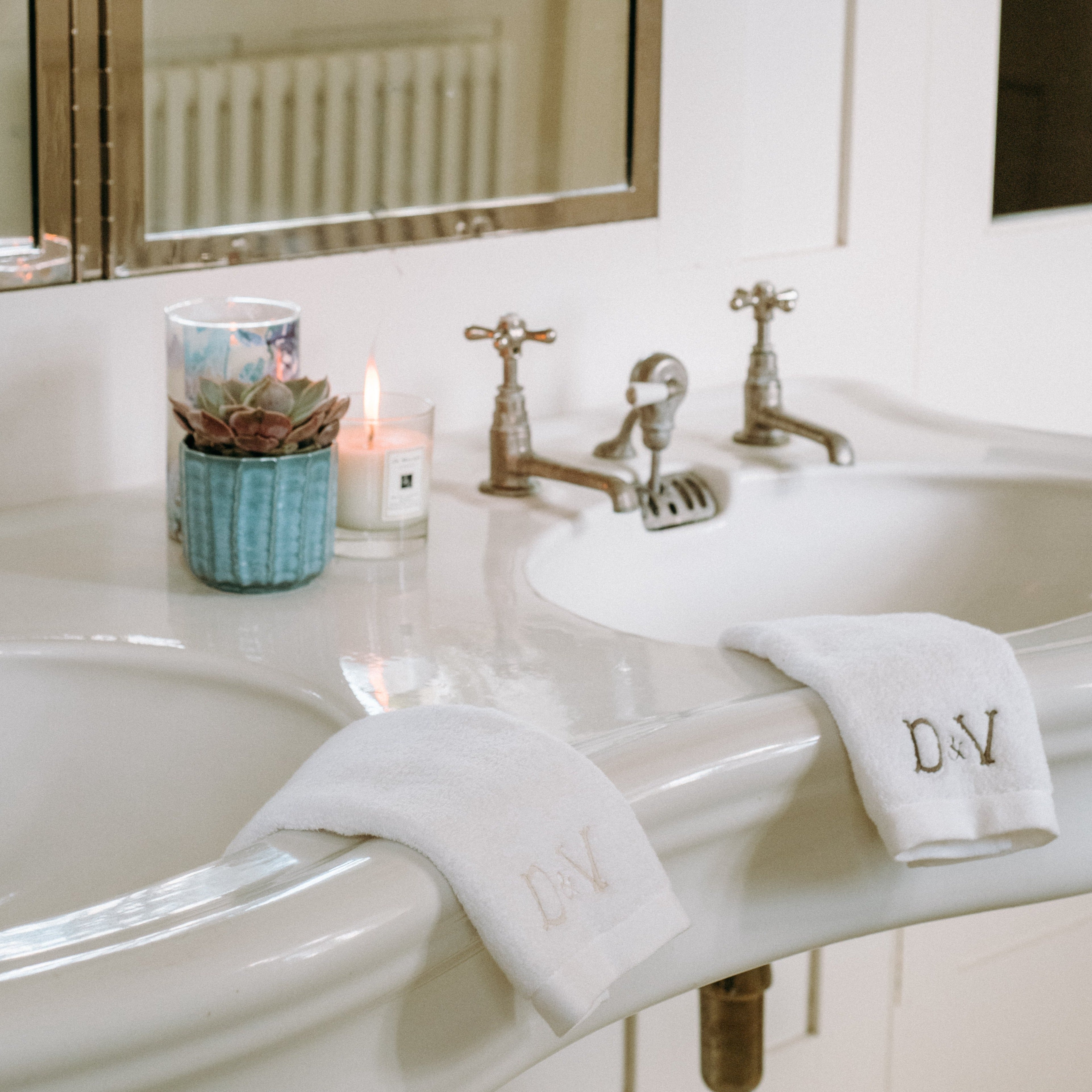 Set of 4 - Signature Luxurious & Fluffy Face Cloth