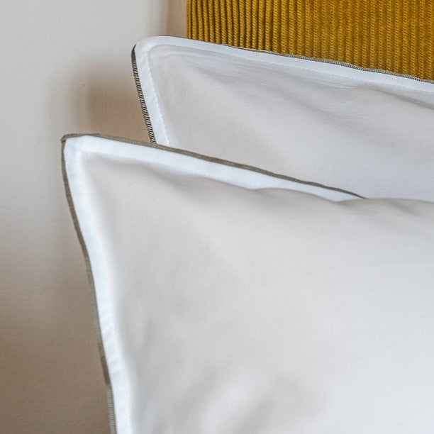 Heritage Pillowcase- White With Canopy Green Trim