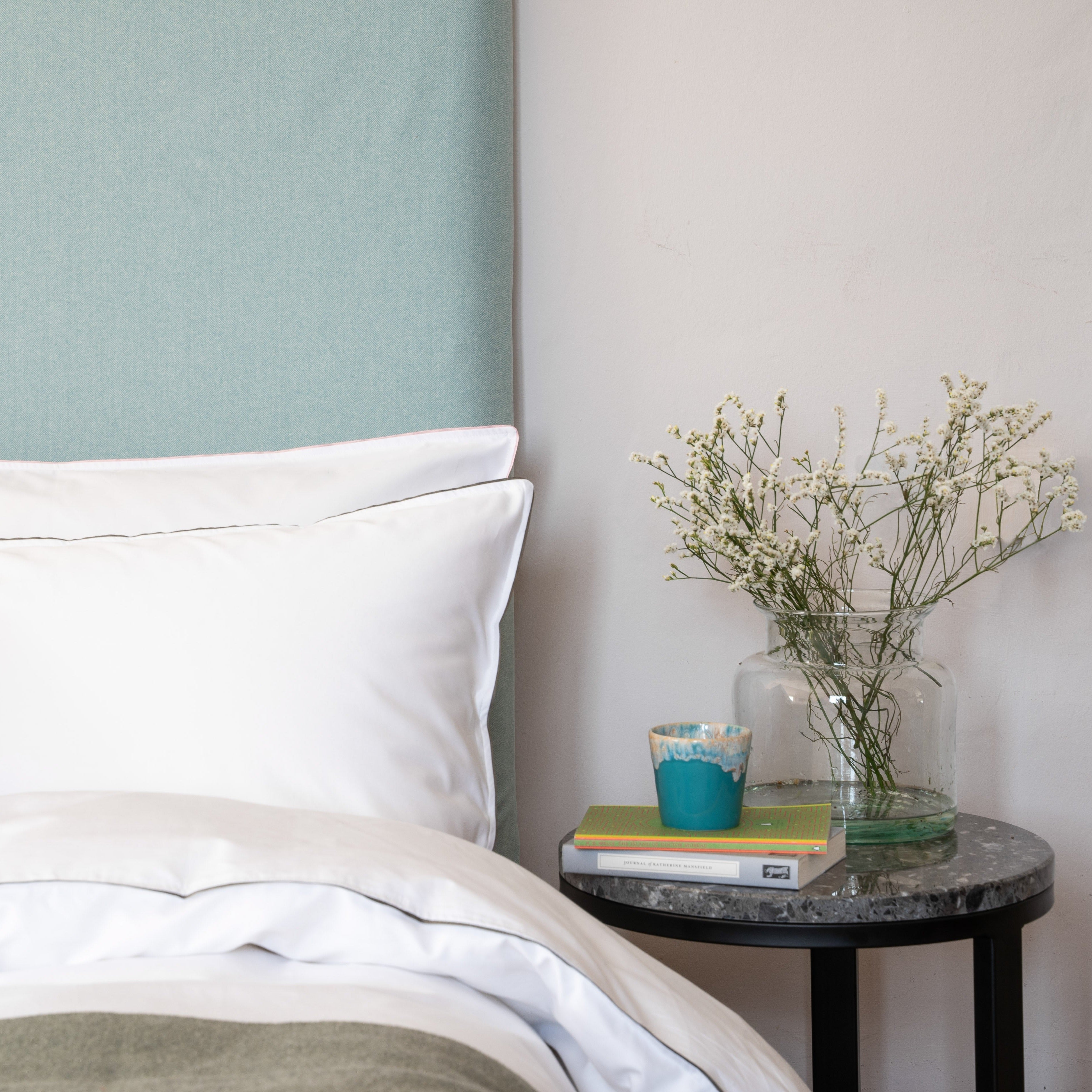 Island Duvet Cover - White With Navy Trim