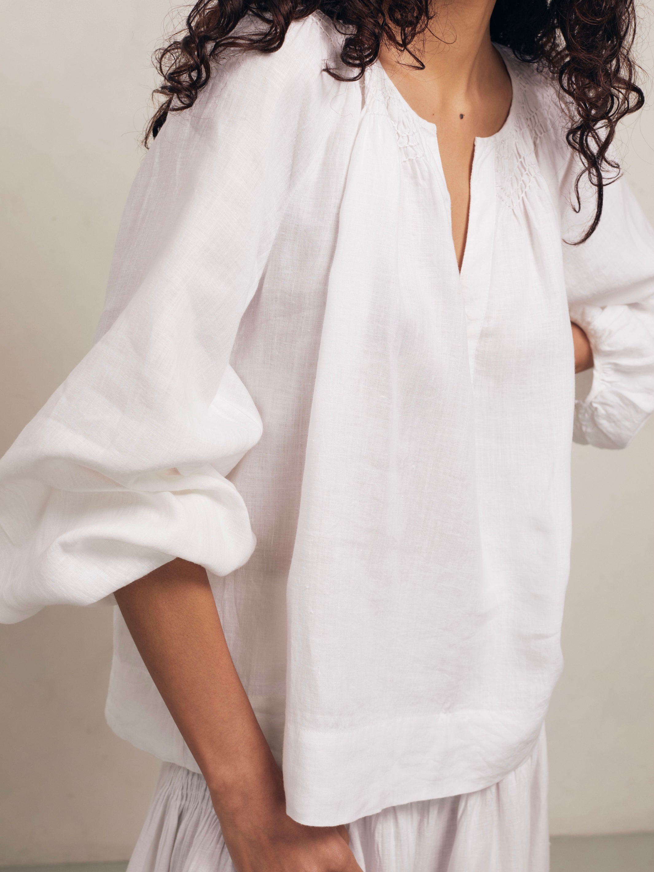 ELIZABETH - White Linen Blouse