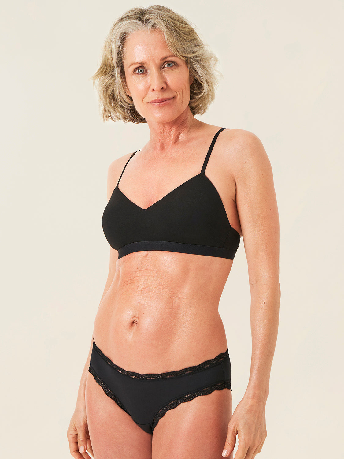 Smooth Sculpt Padded Bra - Black