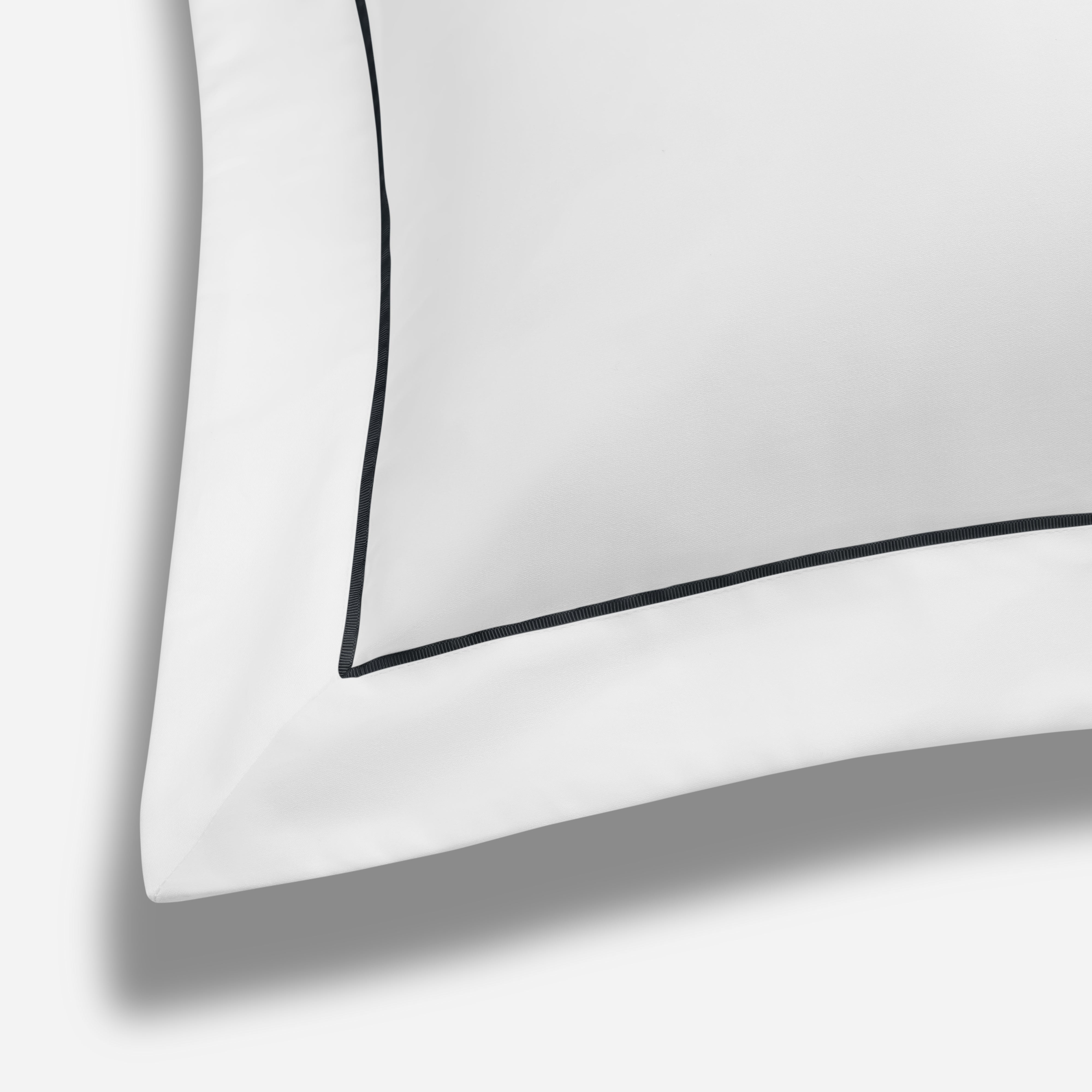 Set of 2 - Heritage Collection Signature Style Oxford Pillowcase - White With Navy Trim