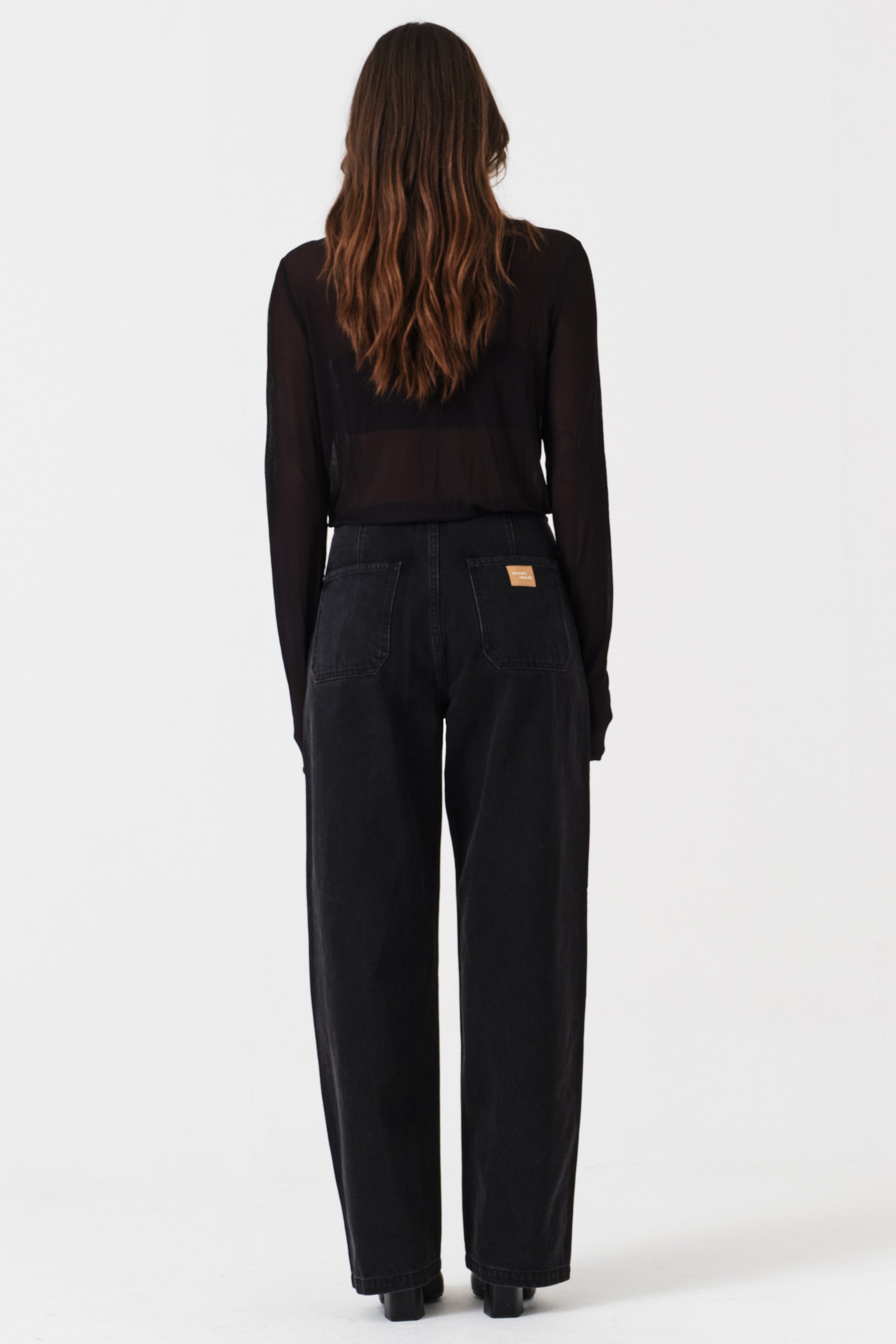 Noah Barrel Leg Studded Jean in Fairbanks