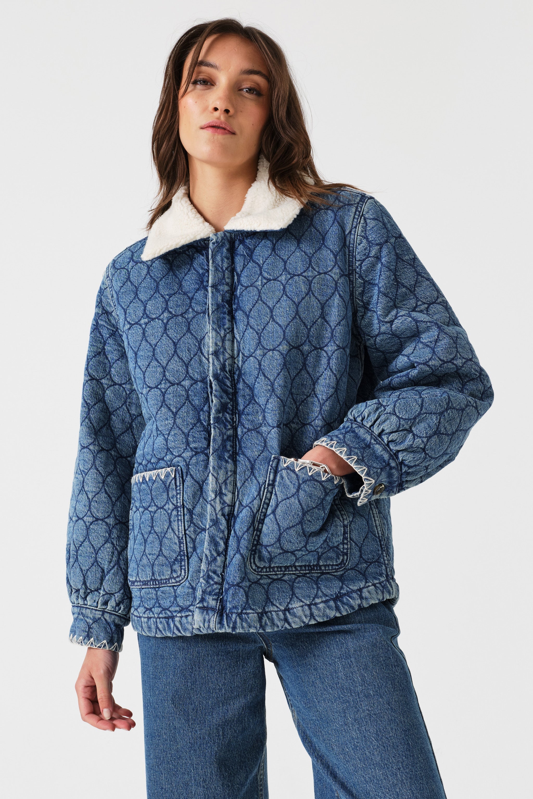 Frida Sherpa Collar Quilted Jacket in Pasadena