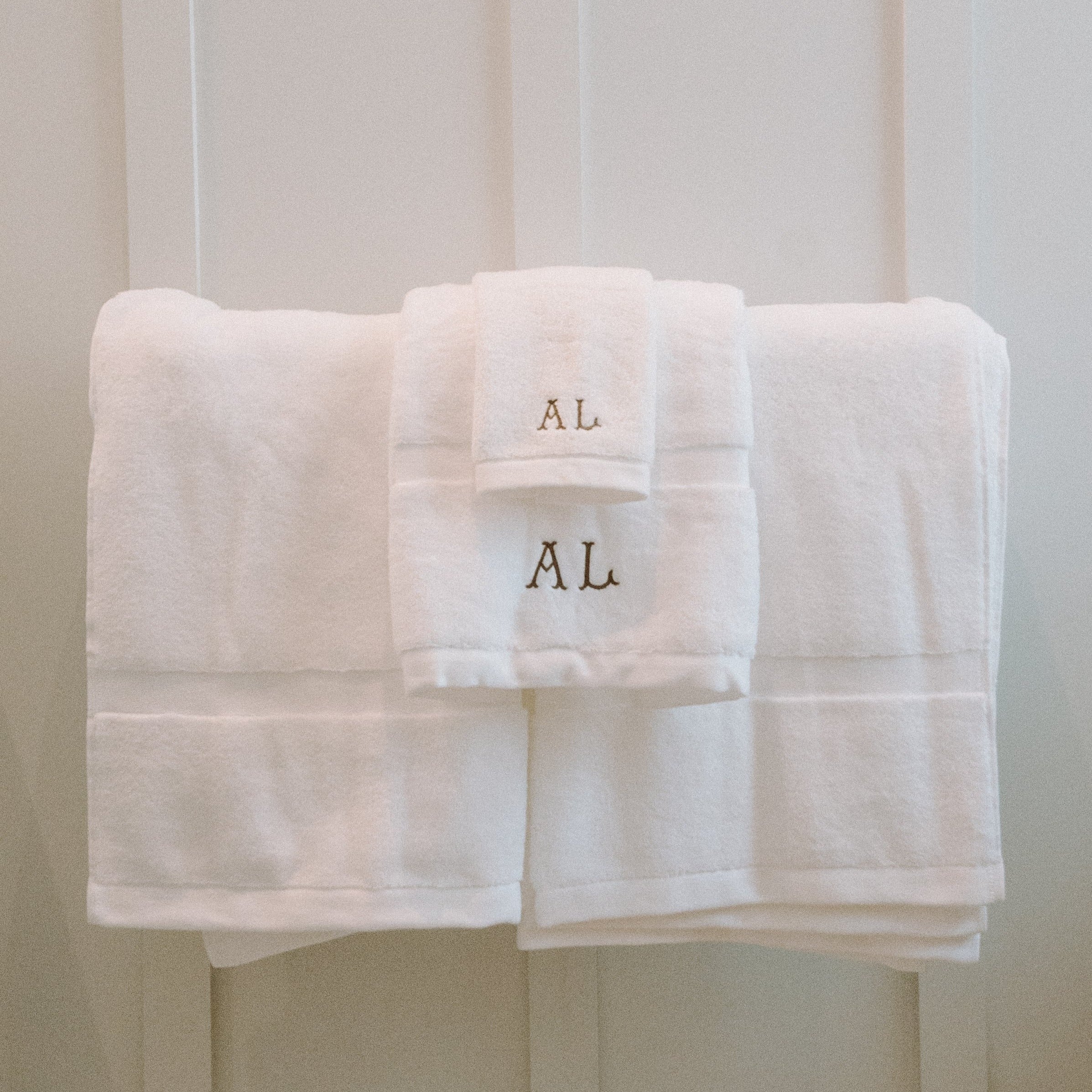 Set of 4 - Signature Luxurious & Fluffy Face Cloth
