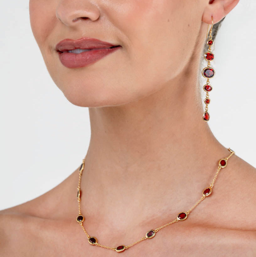 Marilyn Necklace and Cascade Earrings in Gold With Garnet