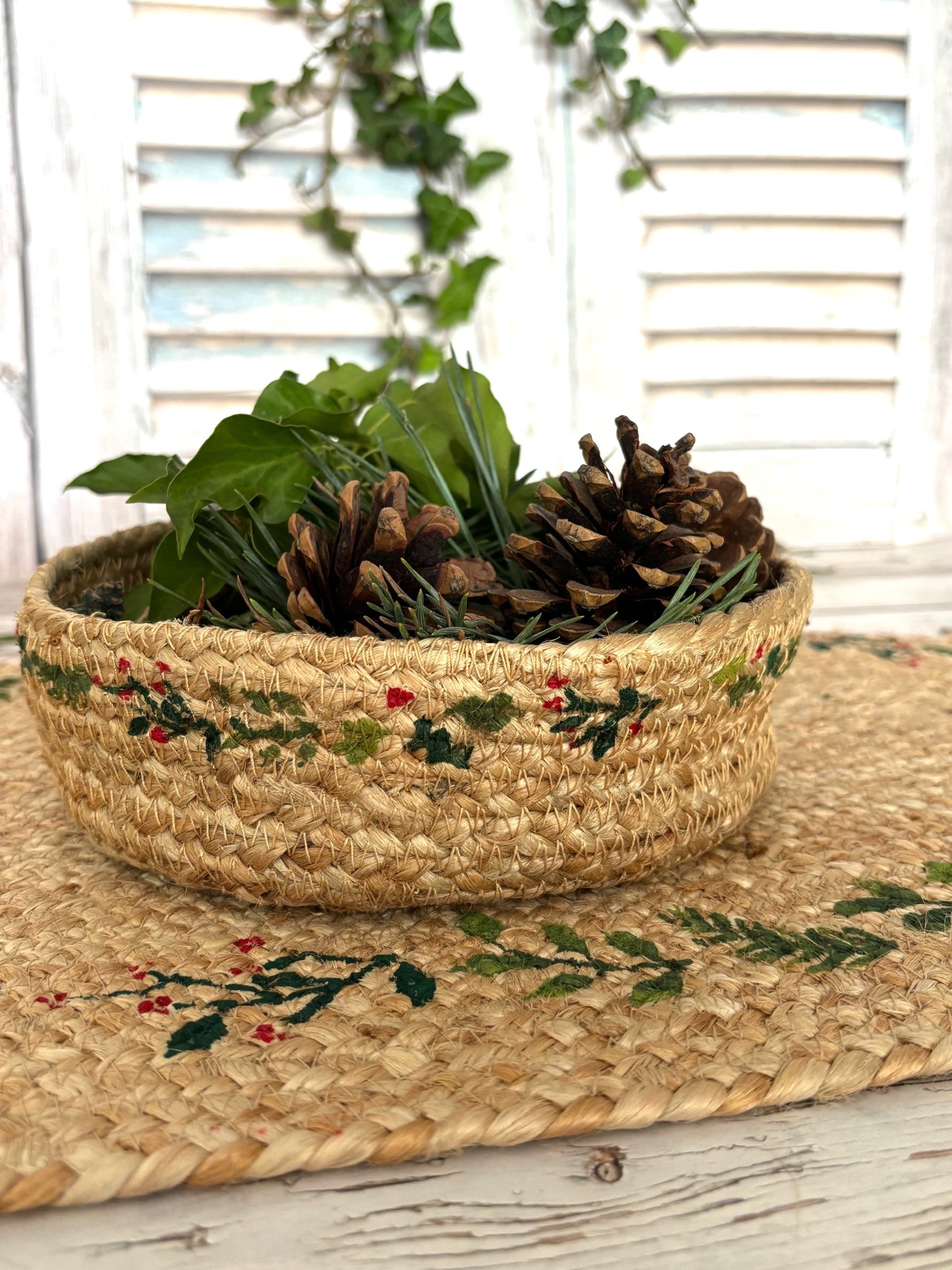 Natural Christmas Jute Mini Basket