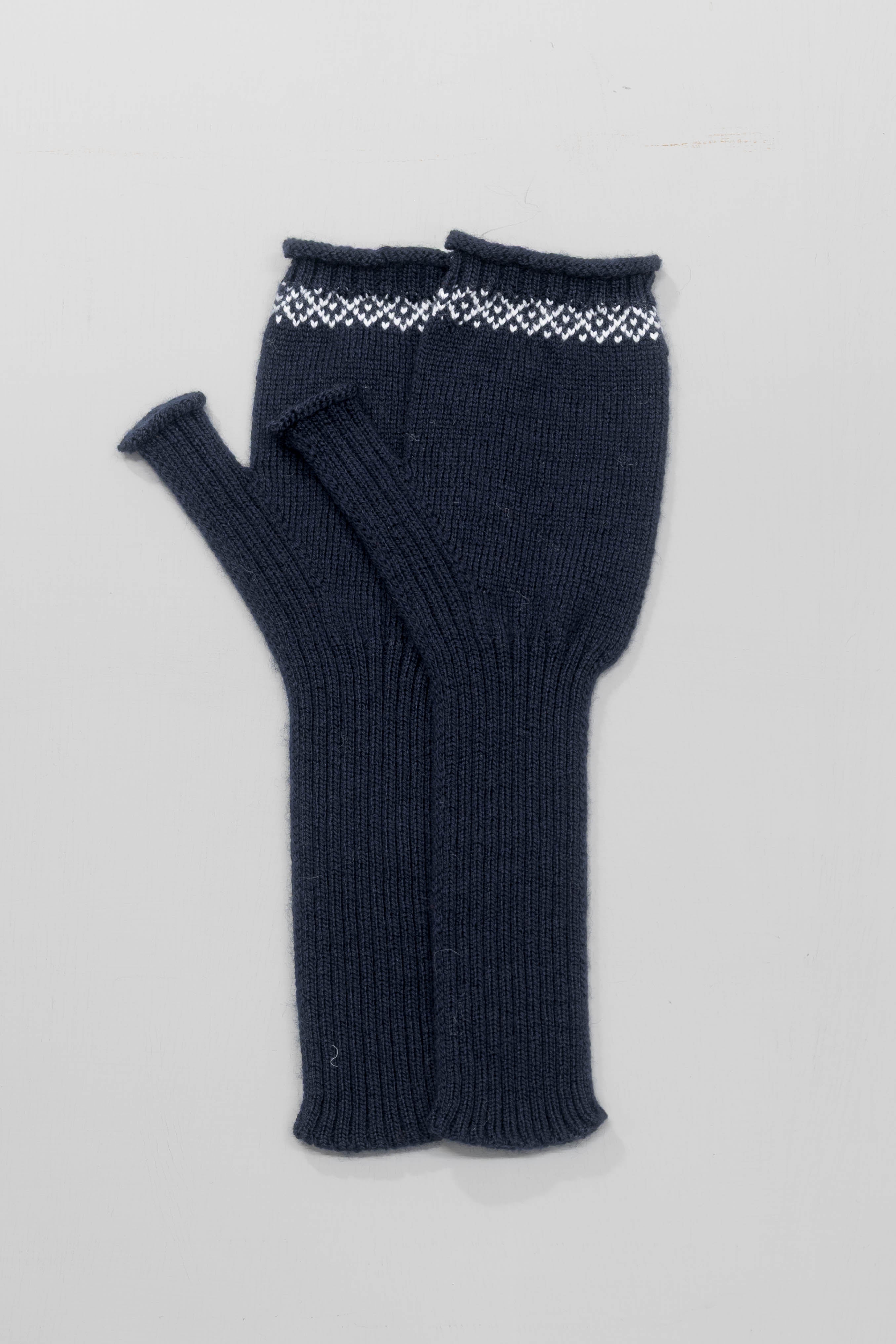 The Nora Mittens in Navy and White