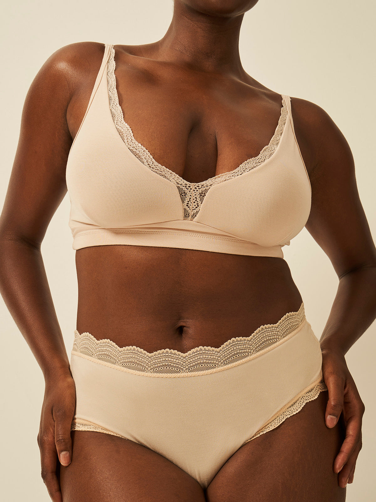 Lace Plunge Bra - Sand