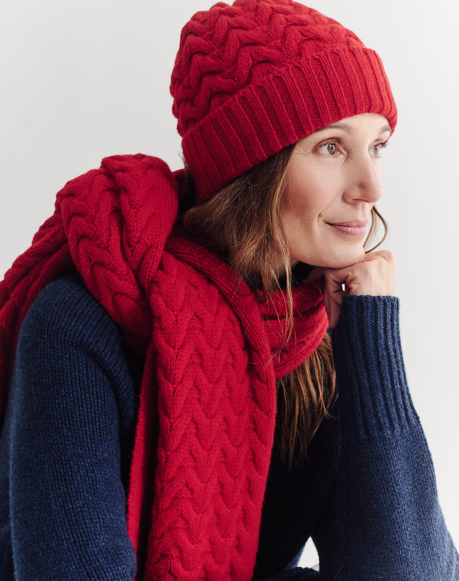 The Border Cable Hat - Carmine