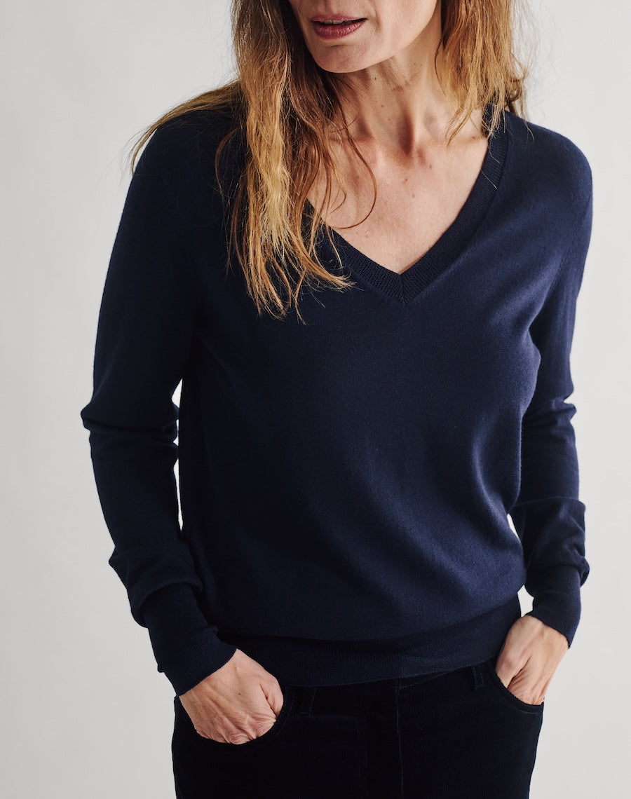 The Extra Fine v - Navy