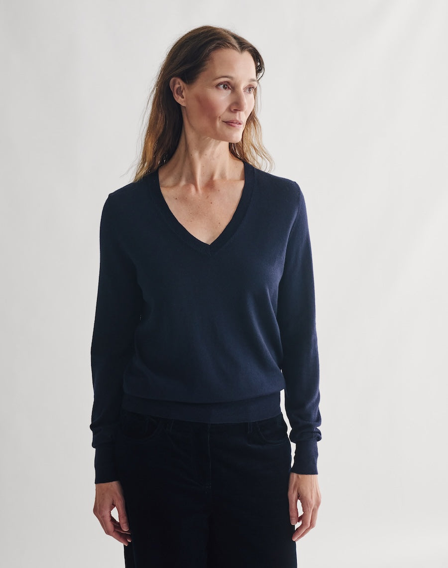 The Extra Fine v - Navy