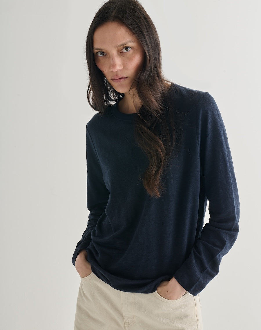 The LINEN 01 / the Long Sleeve - Navy