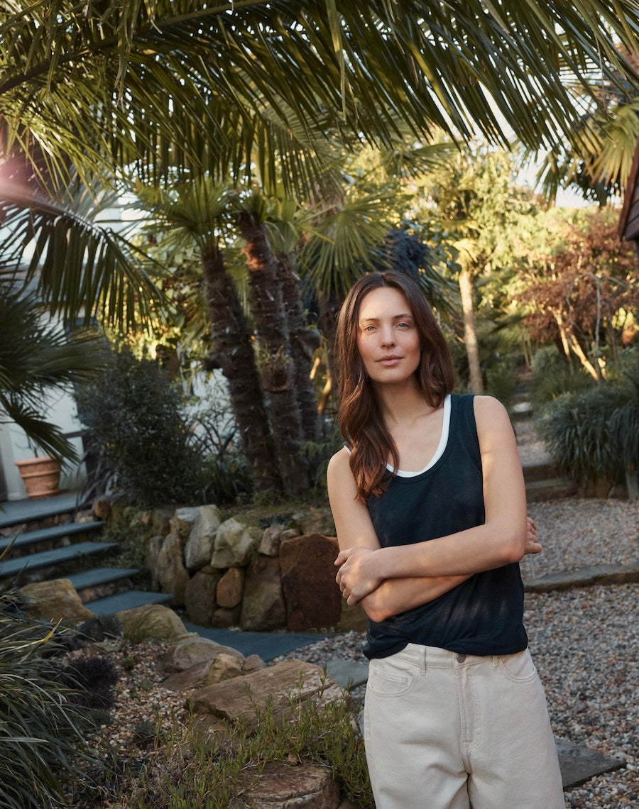 The LINEN 04 / The Vest - Navy