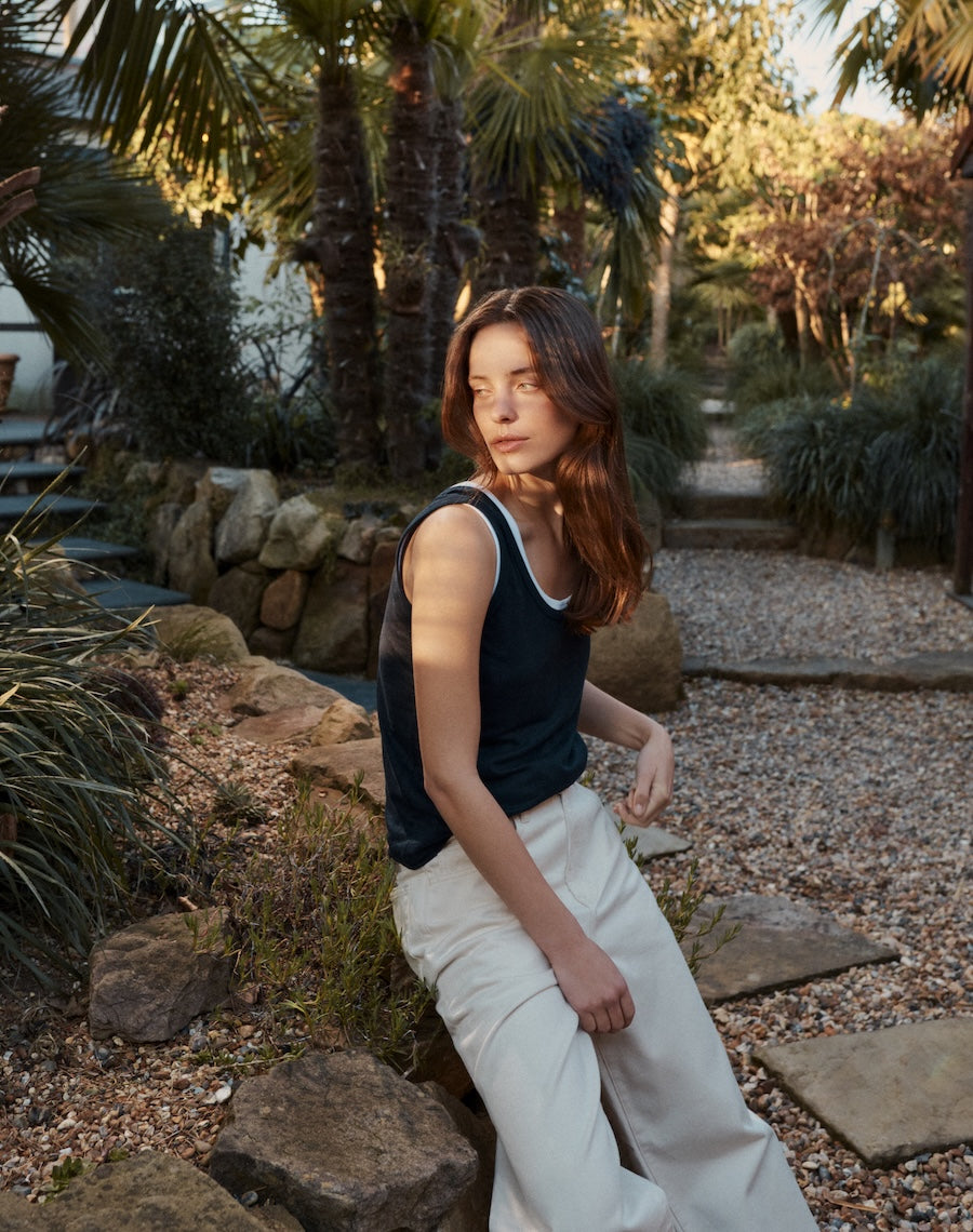 The LINEN 04 / The Vest - Navy