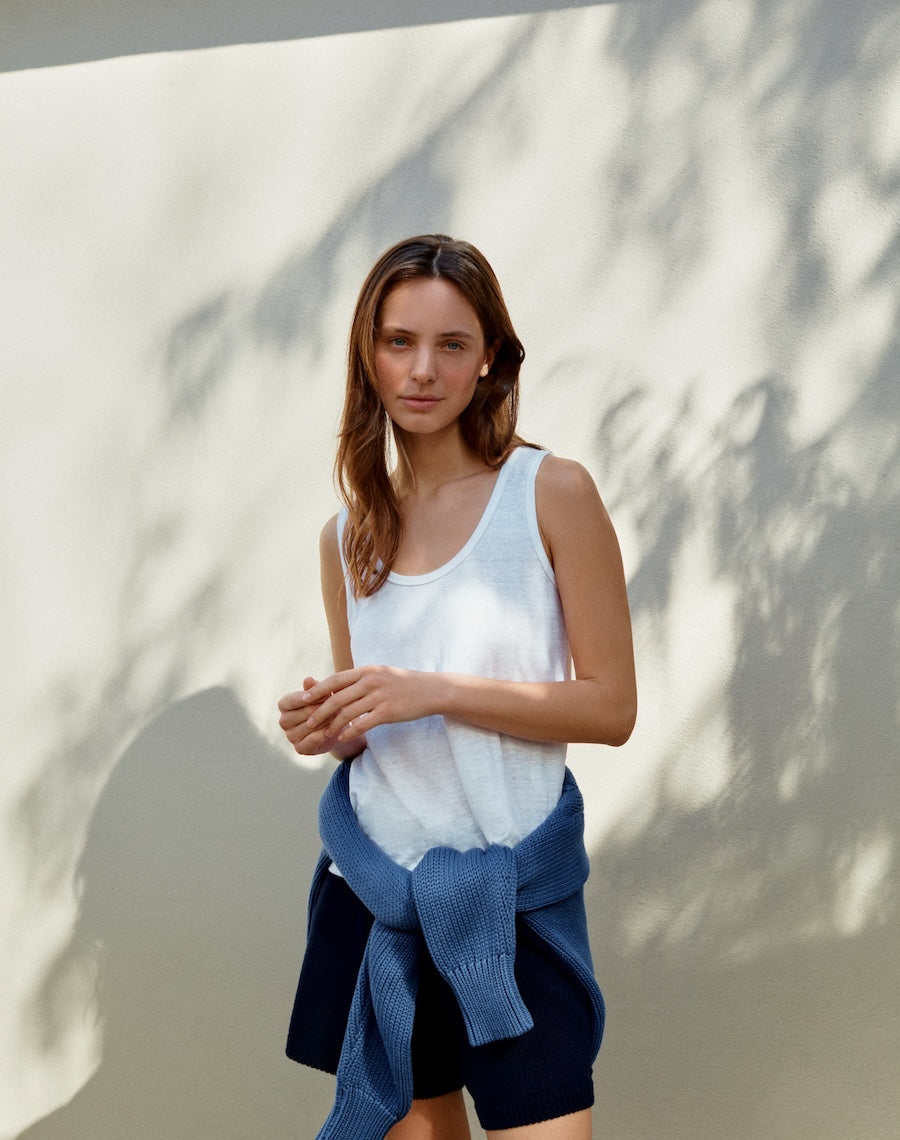 The LINEN 04 / The Vest - White