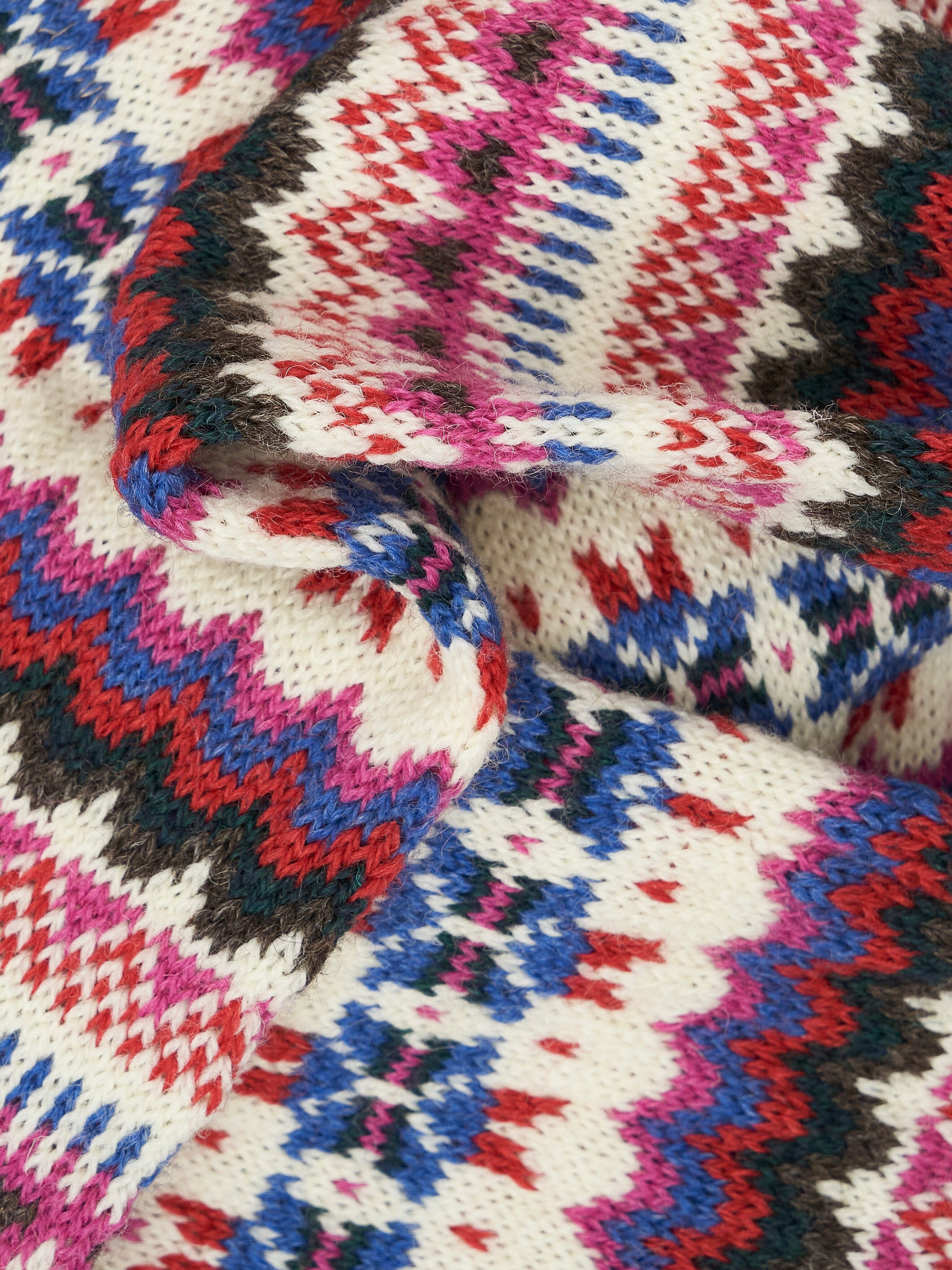 Bonnie Made in England Wool Faire Isle Scarf in Red