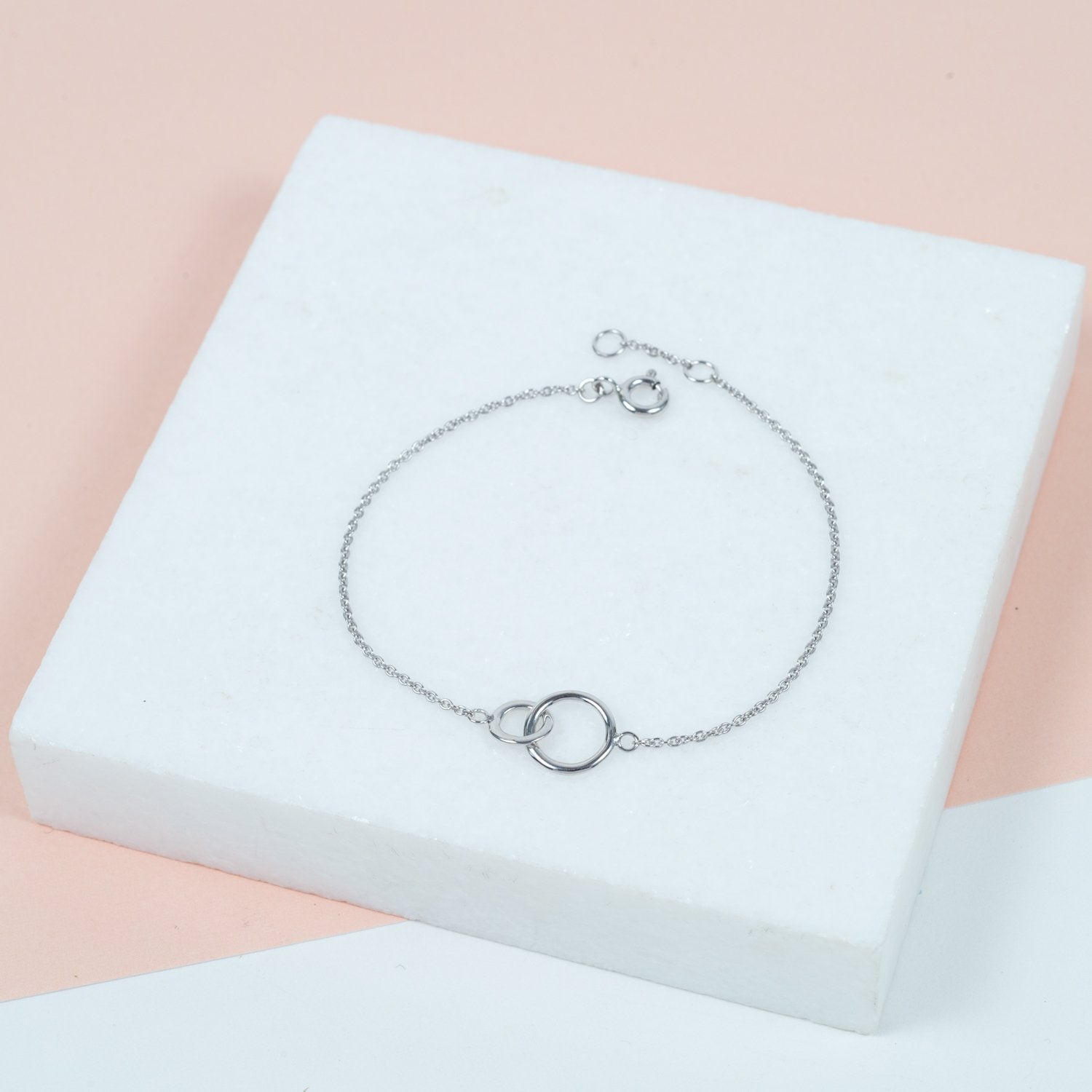 Kelso Sterling Silver Interlinking Rings Bracelet