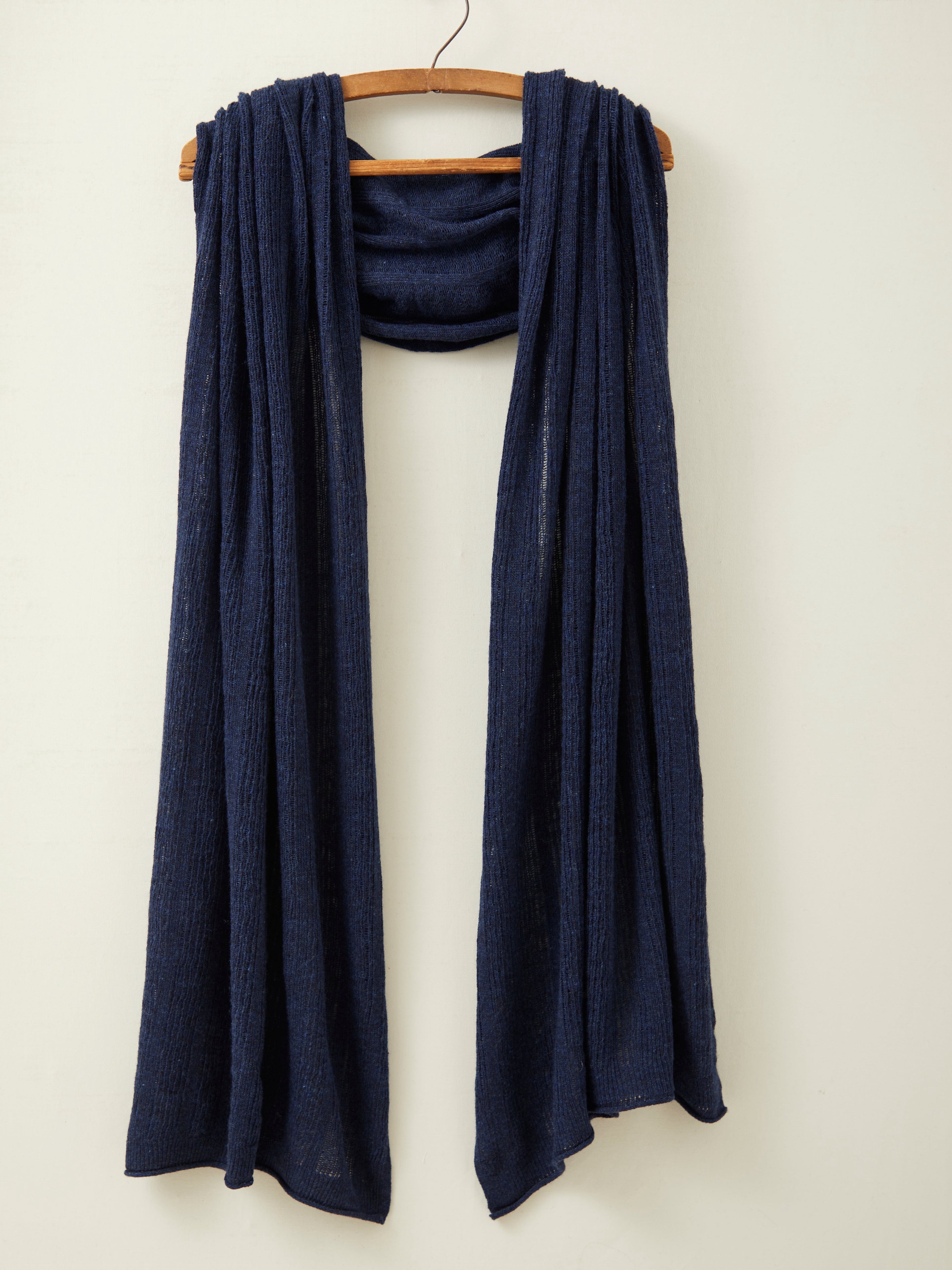 Fine Merino Lambswool Brant Wrap in Navy Melange